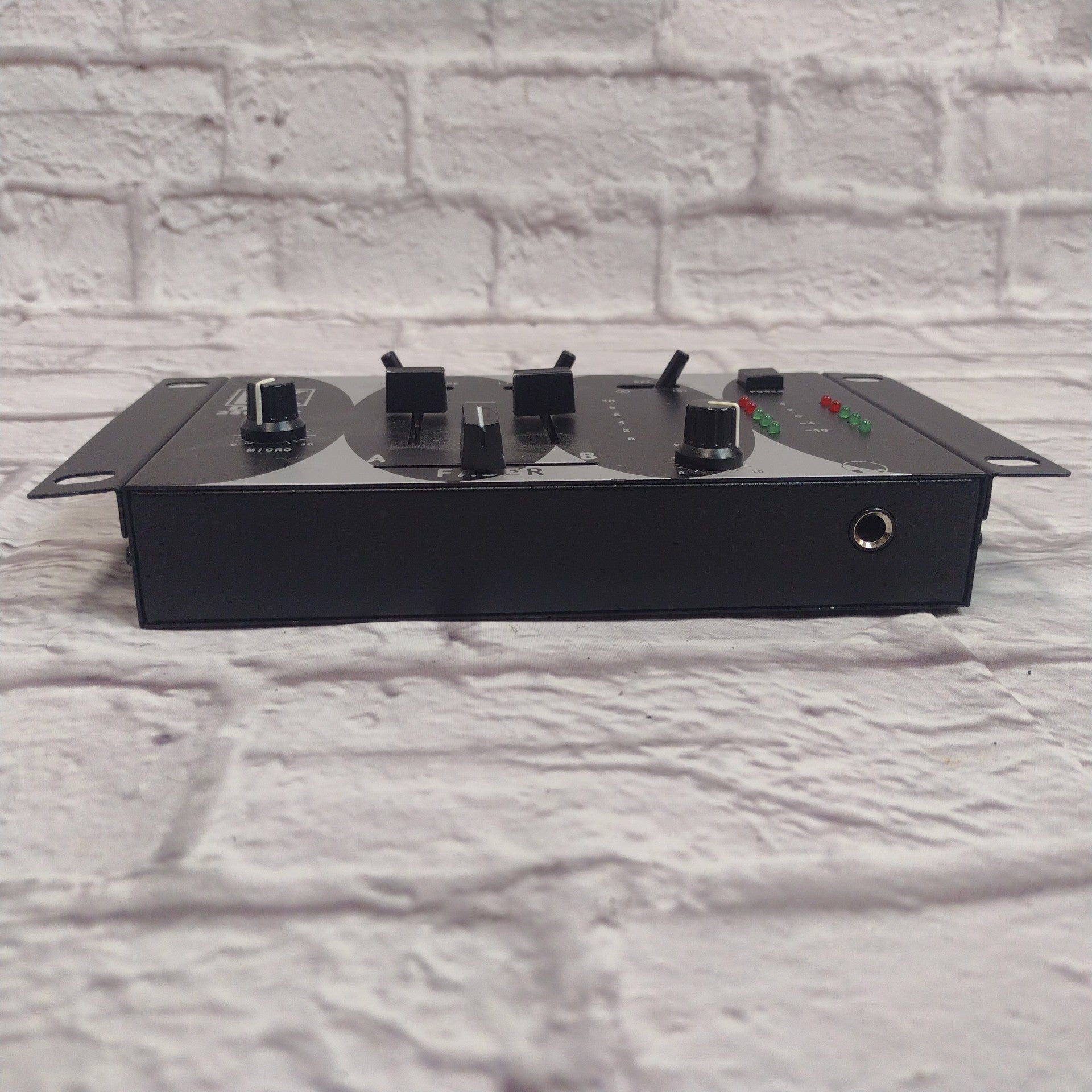 DAK 2800-PC 2 Channel Mixer with Crossfade