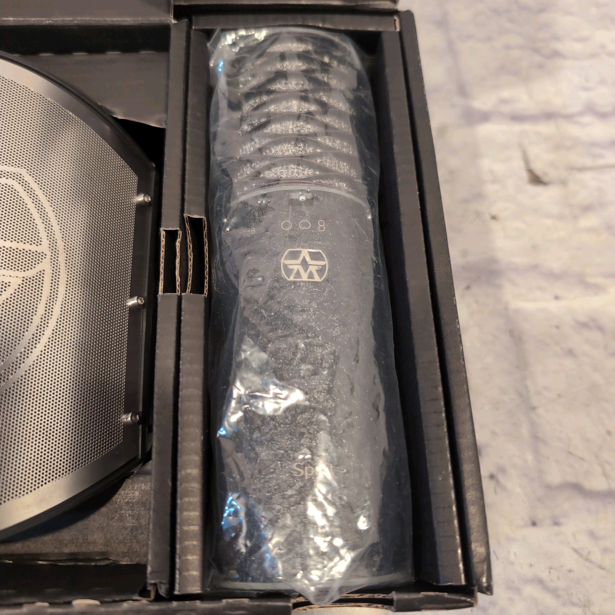 Aston Spirit Black Microphone Bundle with Shock Mount and Pop Filter