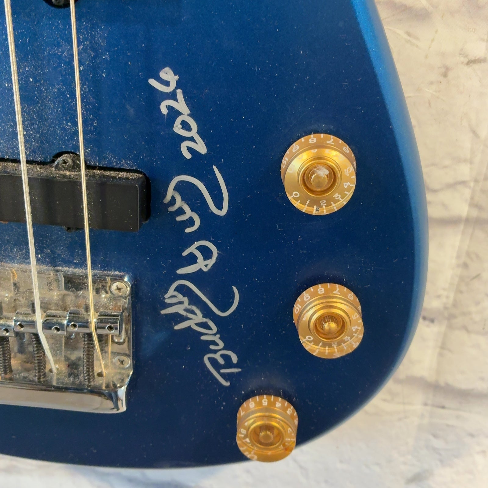 Yamaha BB-404 Signed by Buddy Guy 4 String Bass Guitar