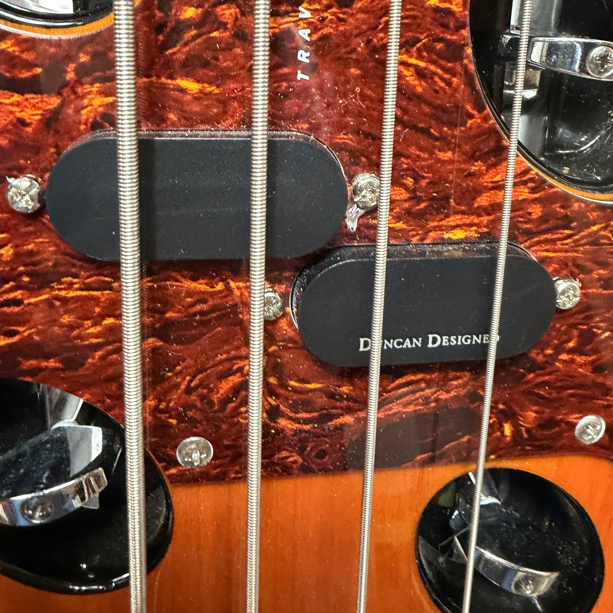 Traveler TB-4P Short Scale Headless Bass