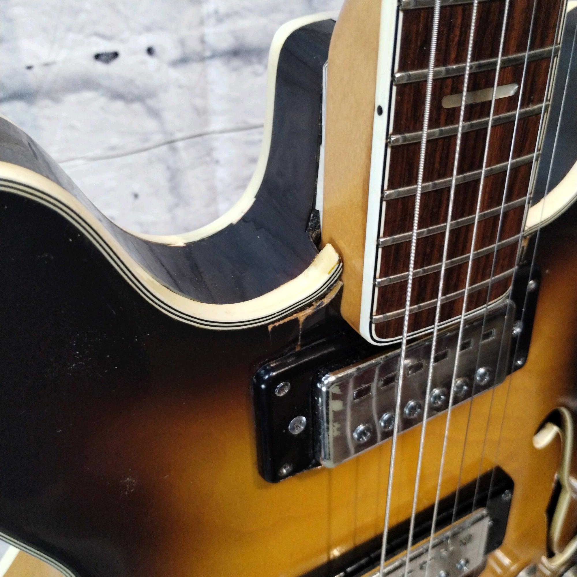 Ventura Hollow Body Electric Guitar MIJ