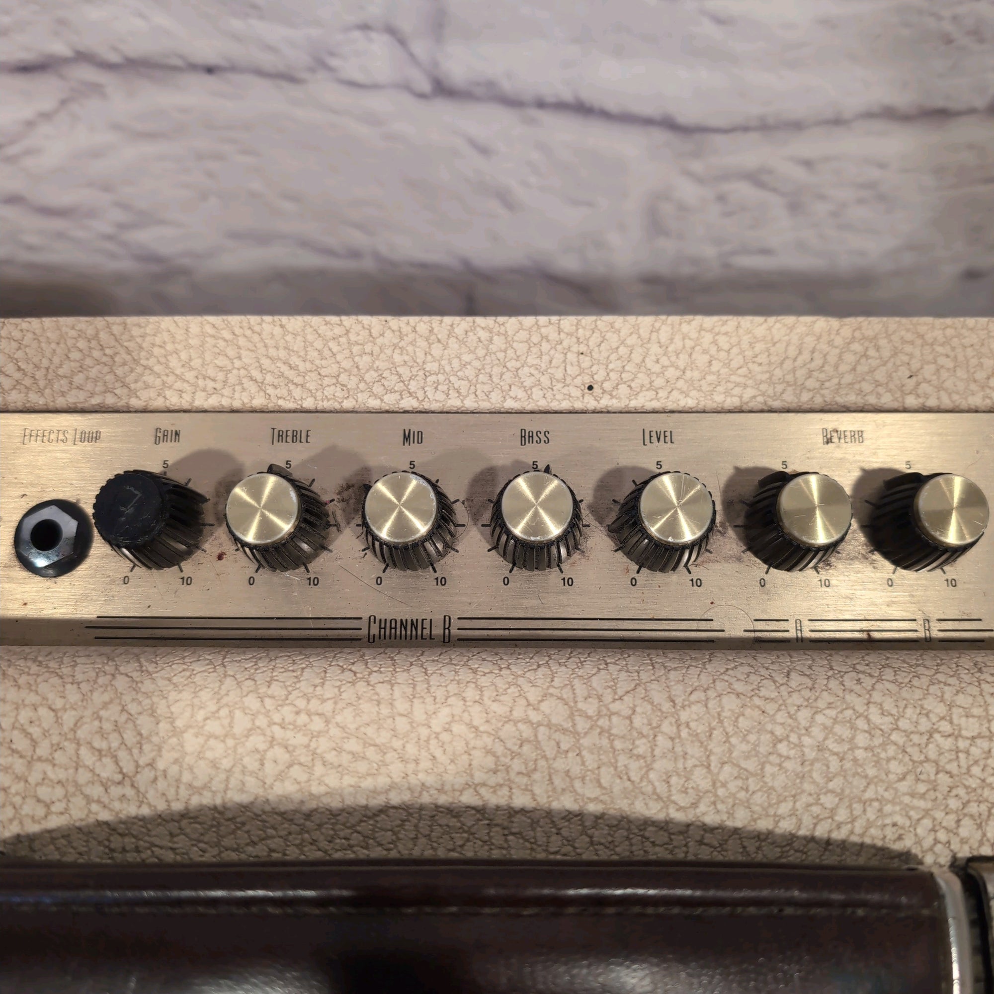 Crate Vintage Club 50 2x12 50-watt Tube Combo Amp