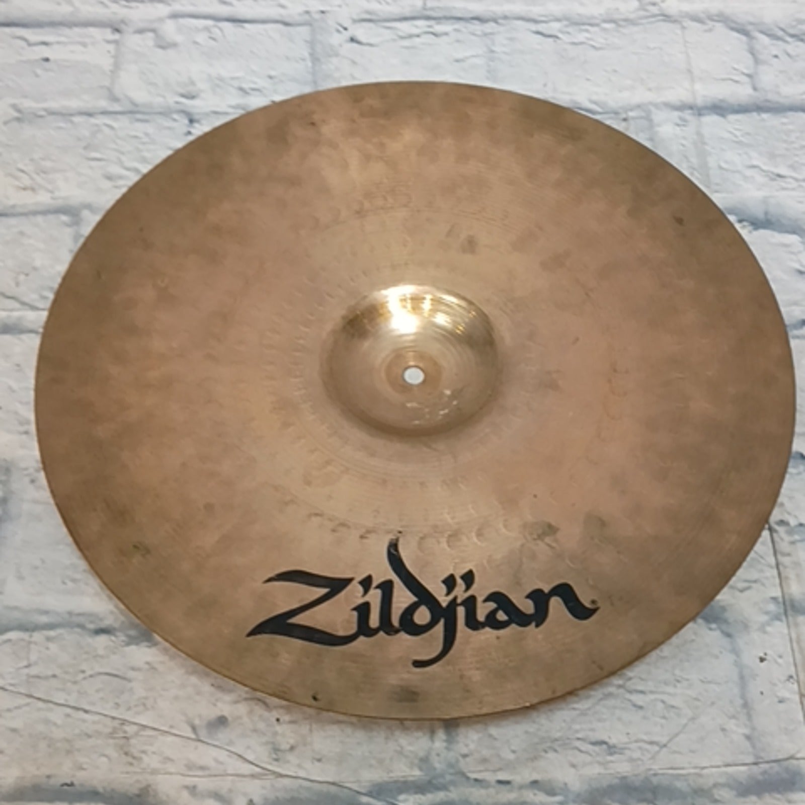 Zildjian ZHT 18" Medium Thin Crash