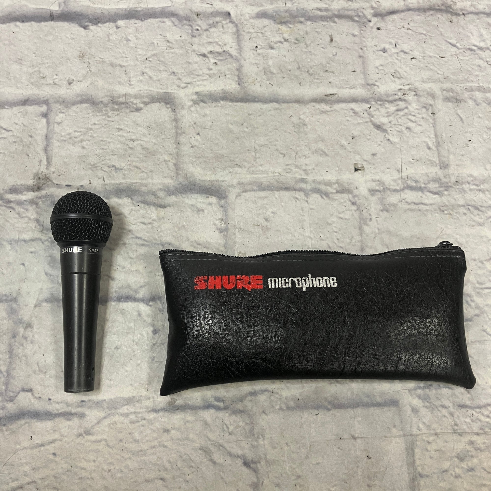 Shure SM58 Dynamic Microphone