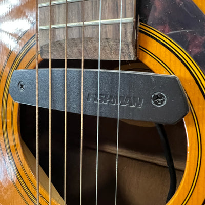 Yamaha F335 Dreadnaught Acoustic Guitar with Fishman Pickup