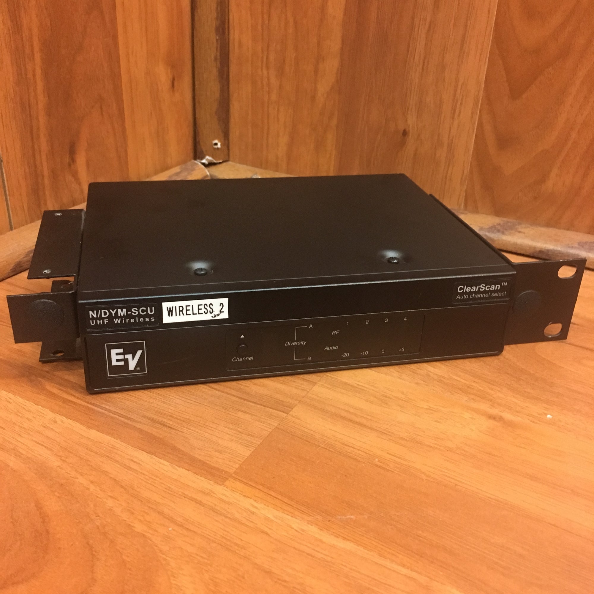 EV NRSCU N/DYM-SCU UHF Wireless Mic Receiver