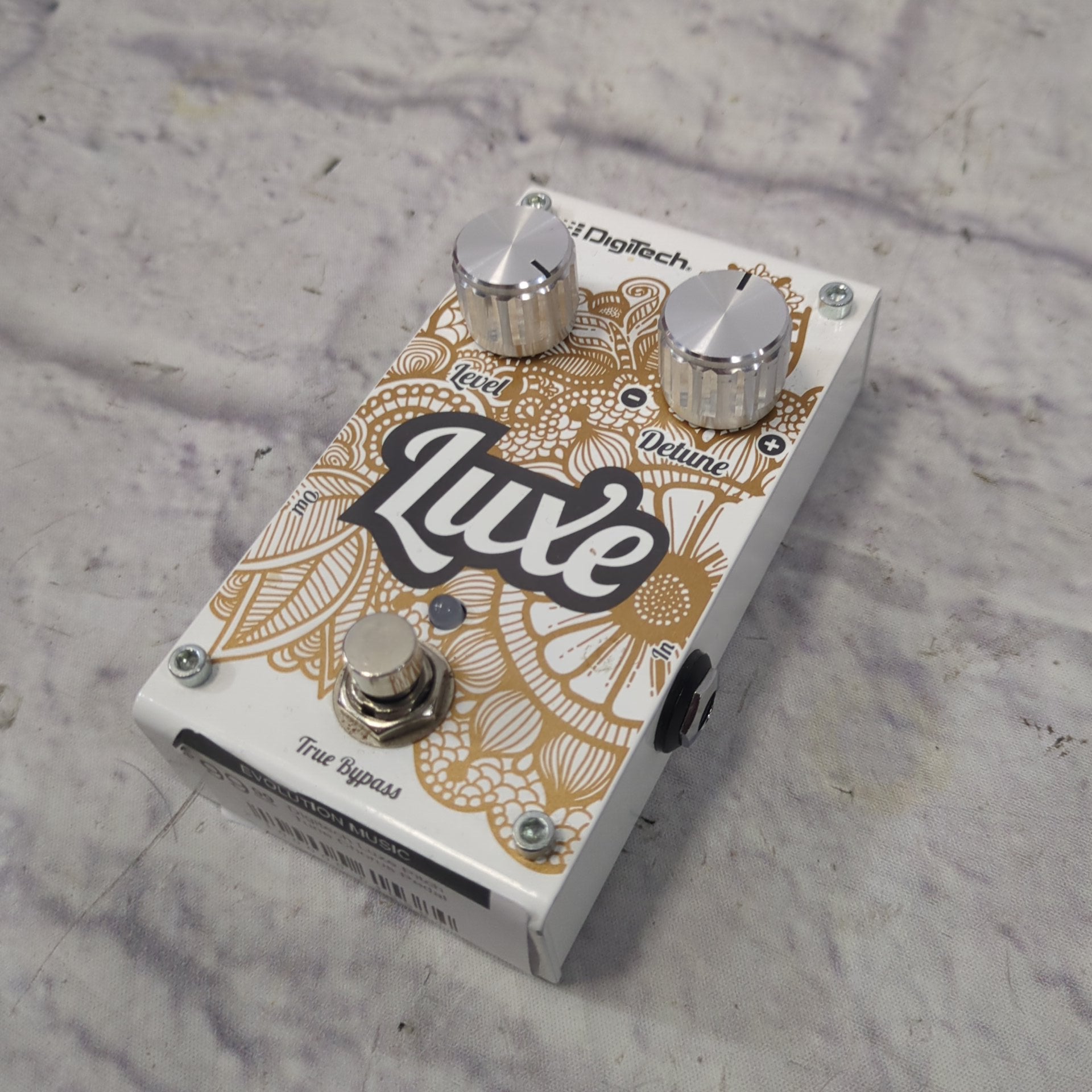 digitech chorus pedal Digitech Luxe Pitch Tune Chorus Pedal
