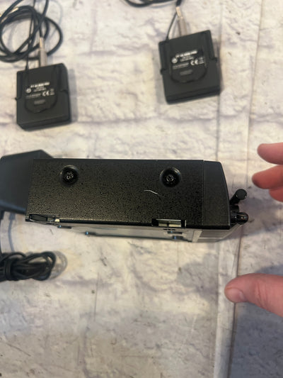 AKG PT40 Mini Pro Wireless Outfit