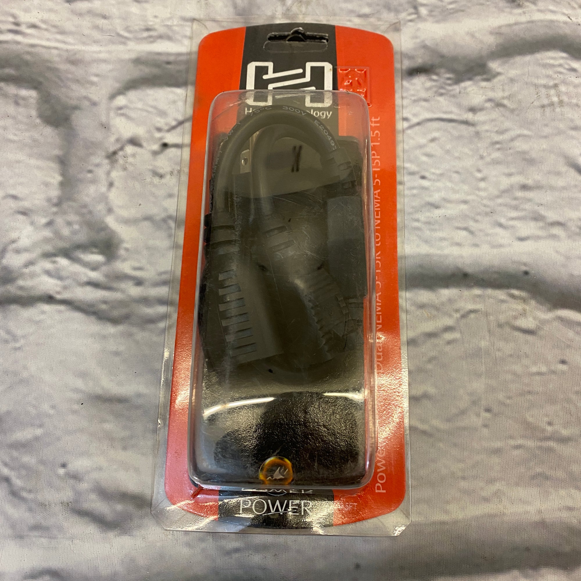 Hosa YAC-407 AC Power Y Cable