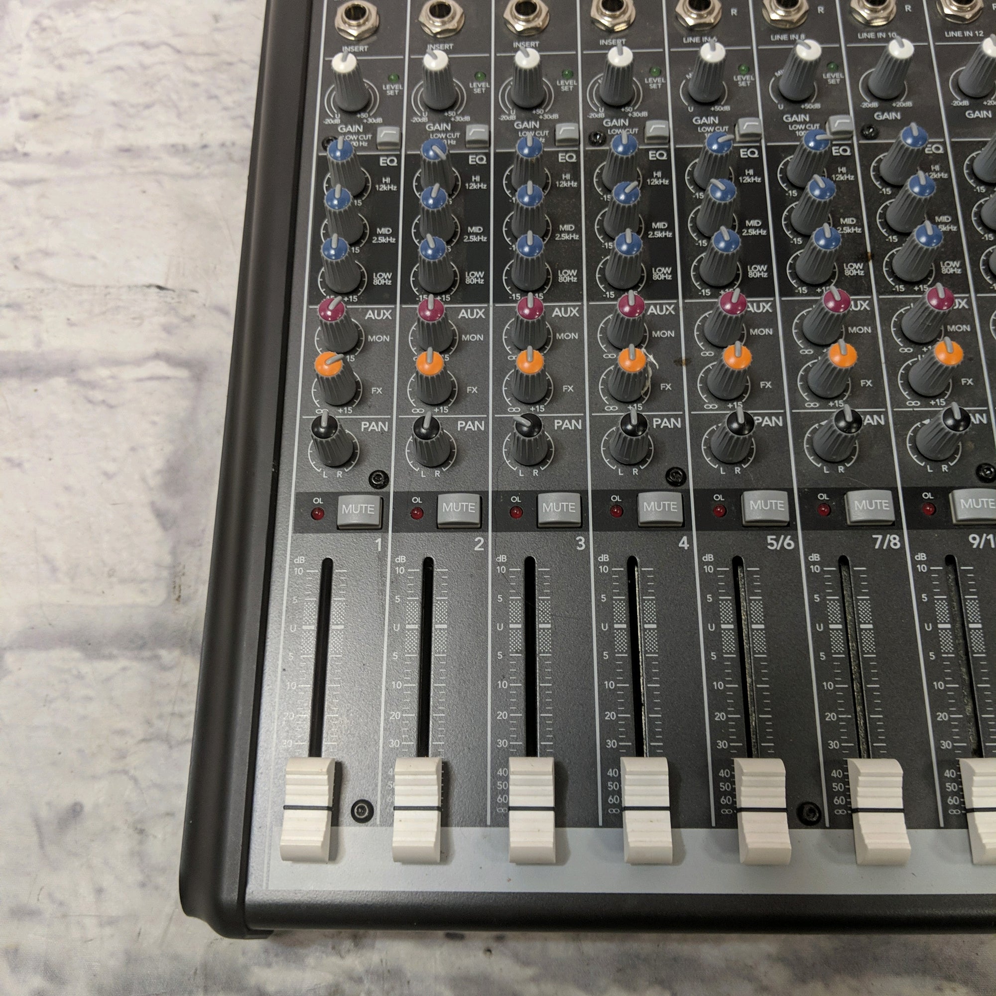 Mackie ProFX12 Eight Channel Mixer