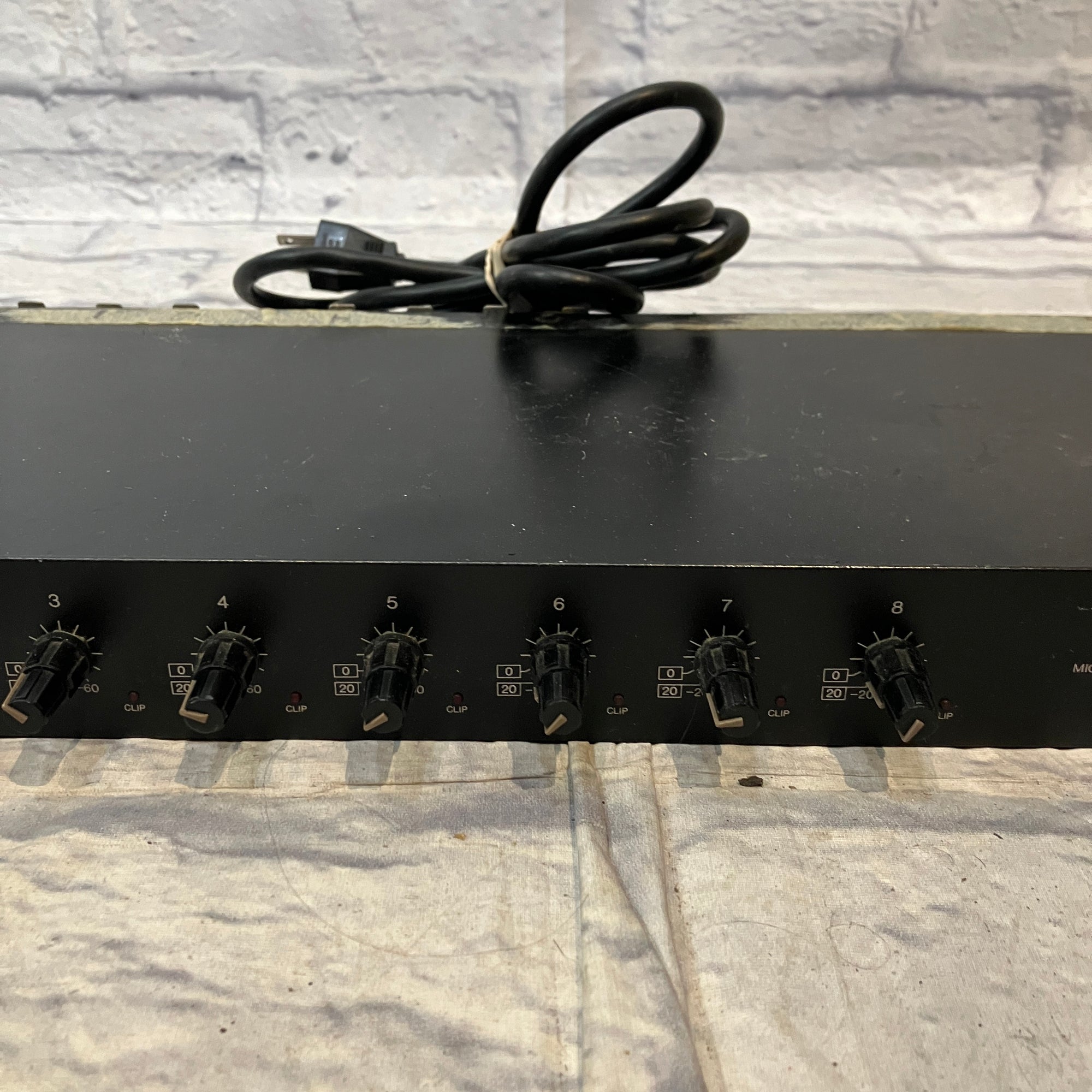 Yamaha MLA7 Mic Preamp