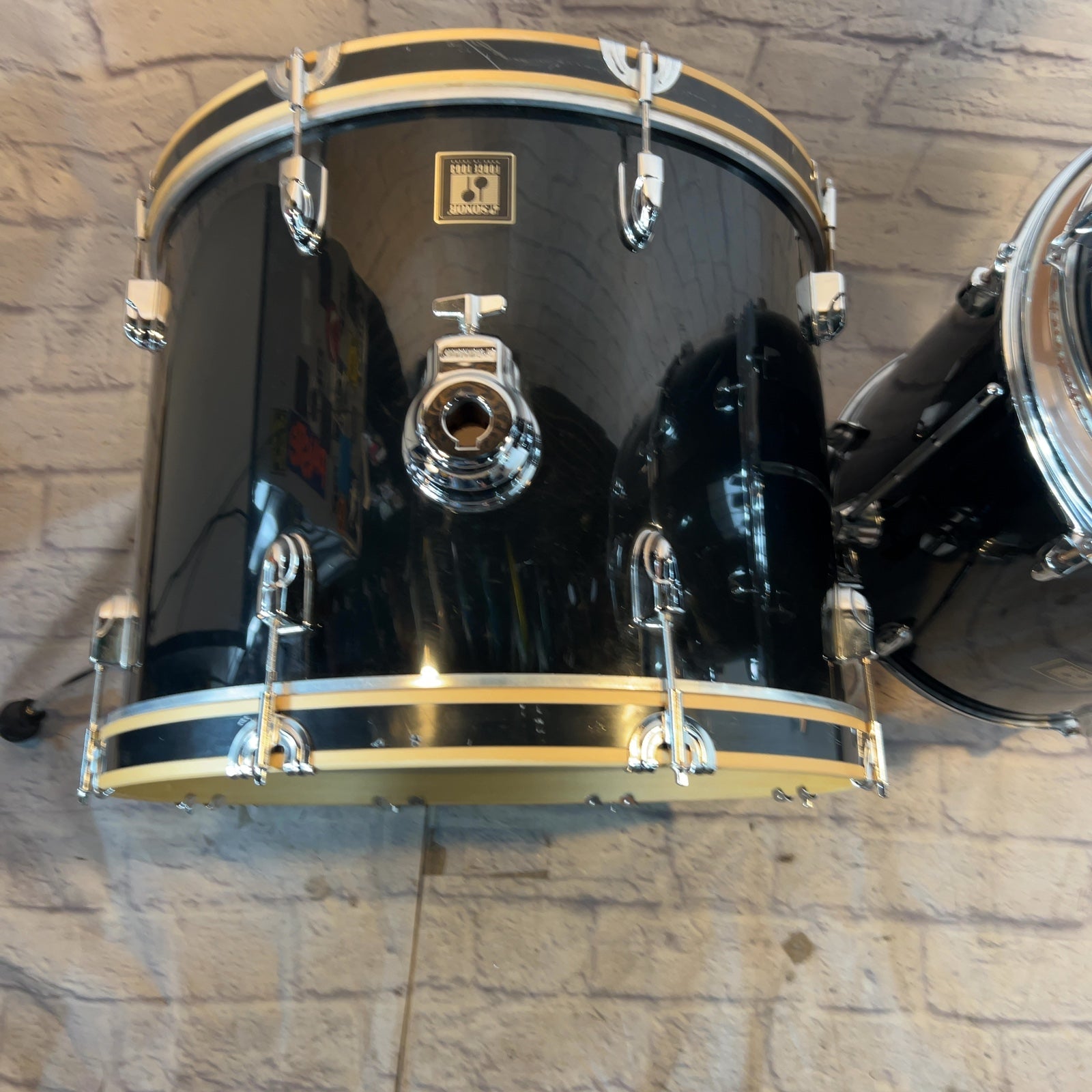 Sonor Force 1003 4pc Black Drum Kit