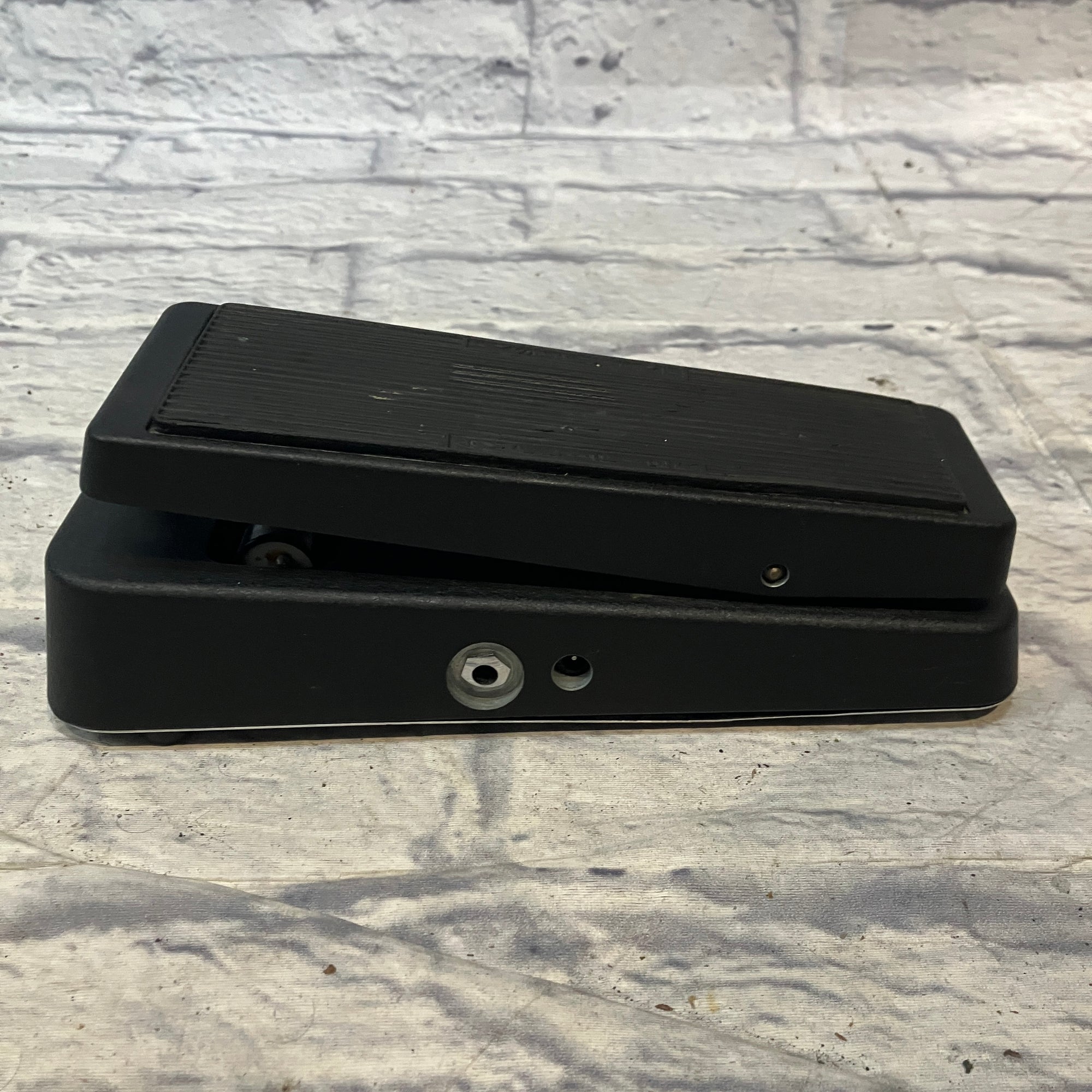Jim Dunlop Original Cry Baby GCB-95 Wah Pedal