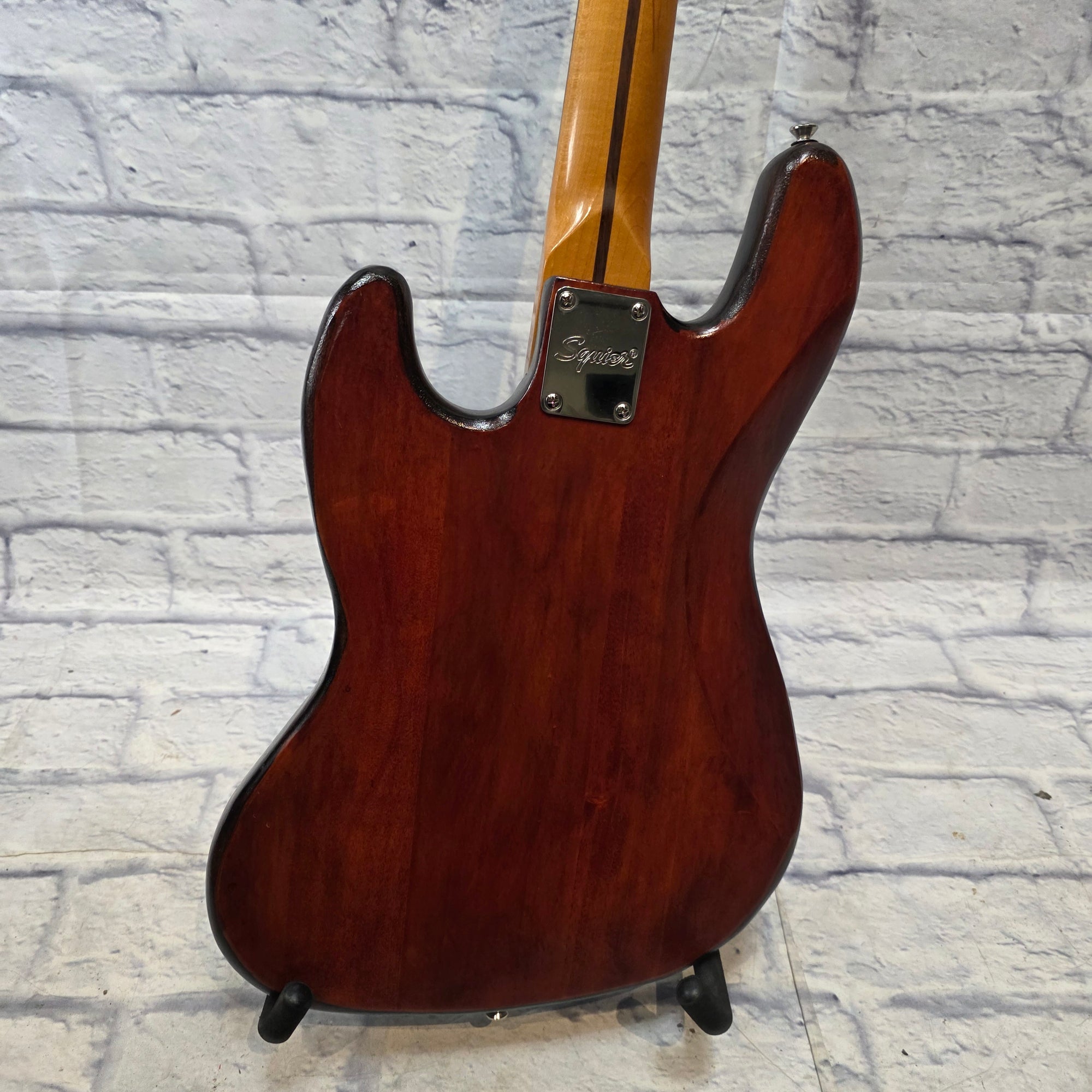 Squier 2019 Classic Vibe 60s Fretless Jazz Bass - Refinished 4 String Bass Guitar