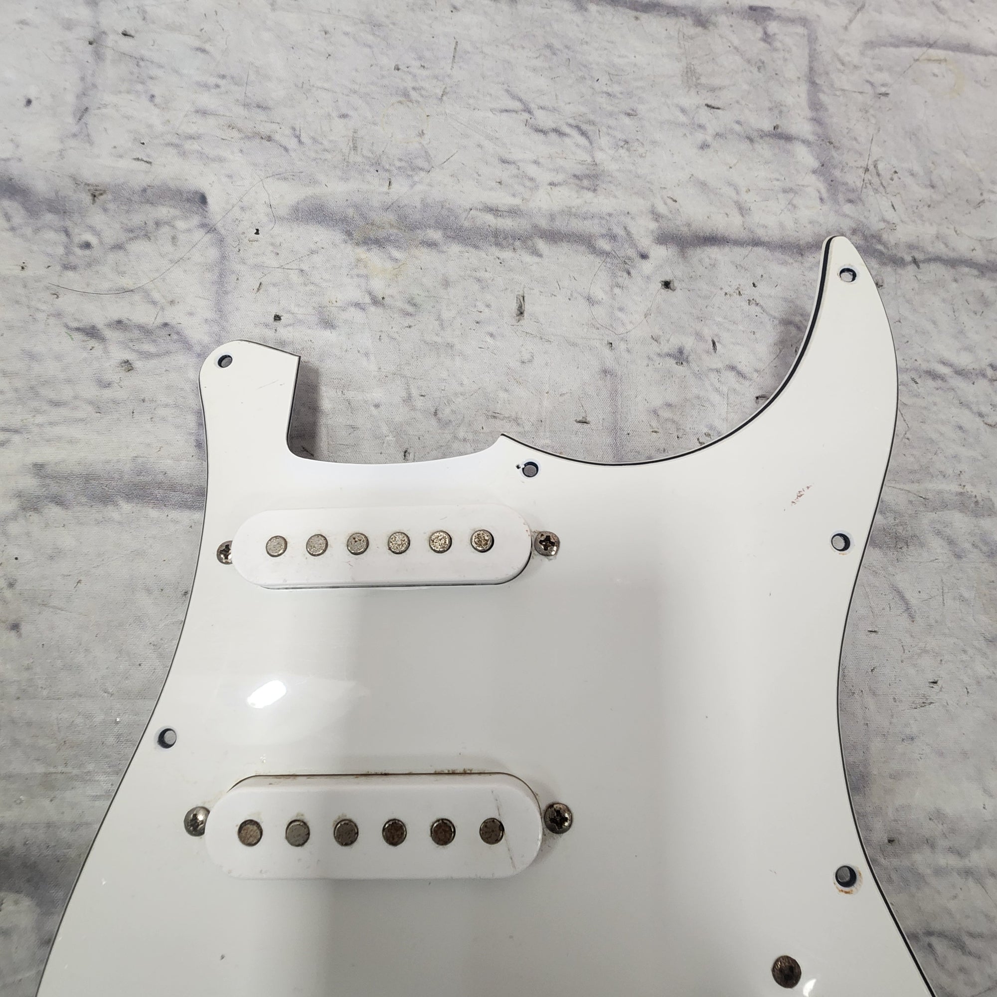 Unknown Loaded Strat Pickguard SSS