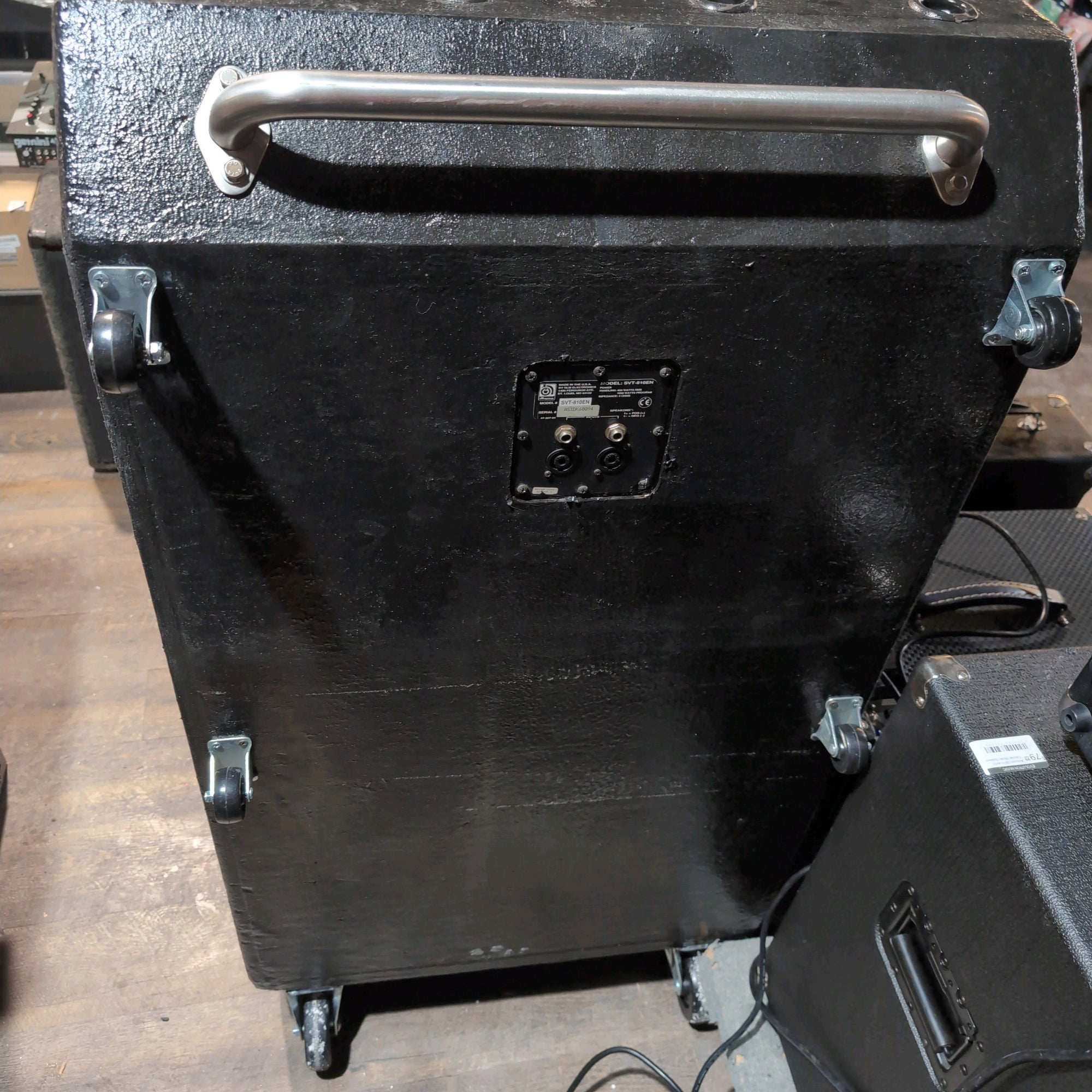 Ampeg SVT-810 8x10 Bass Speaker Cabinet