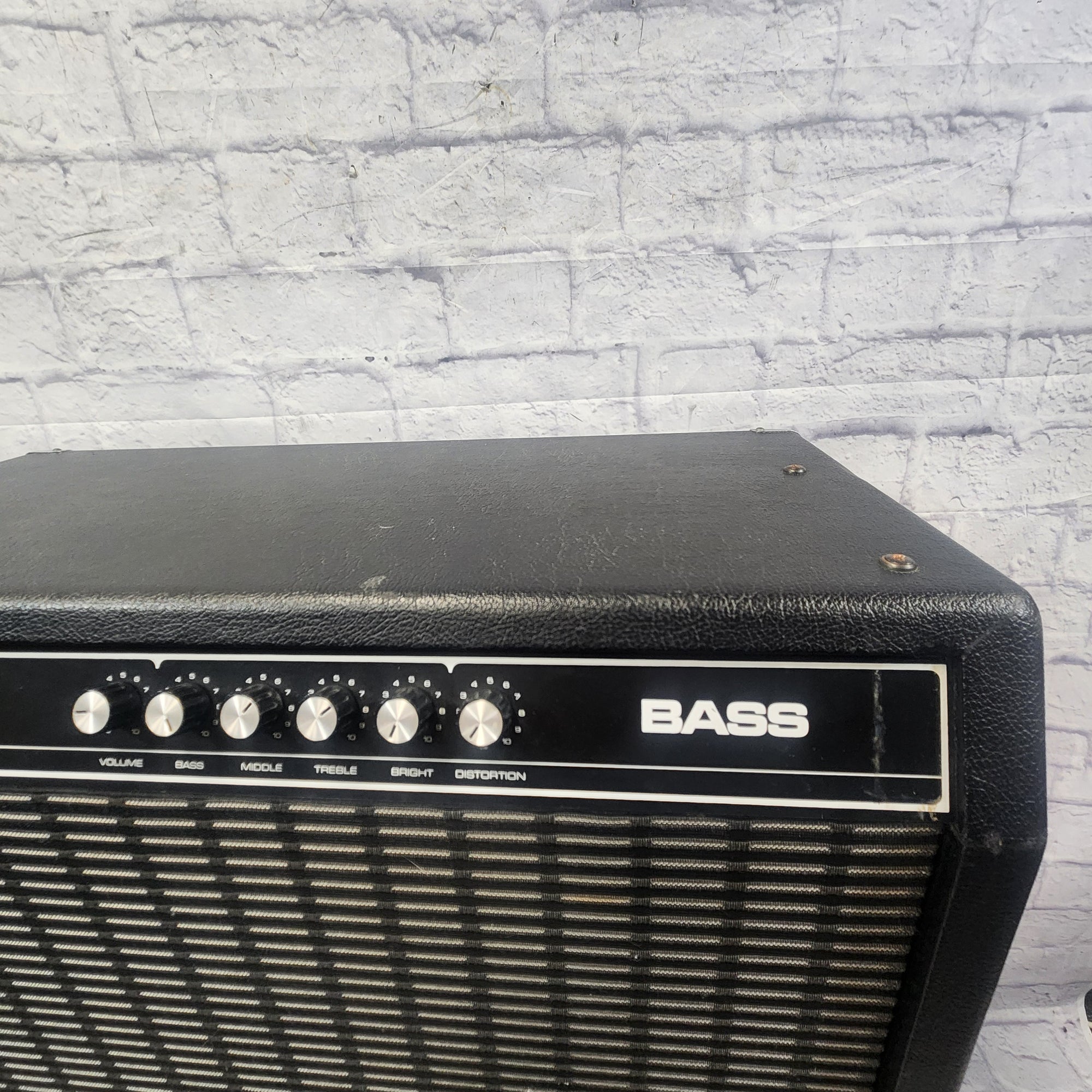 Yamaha Vintage 115B Bass Combo Amp HUGE - Evolution Music