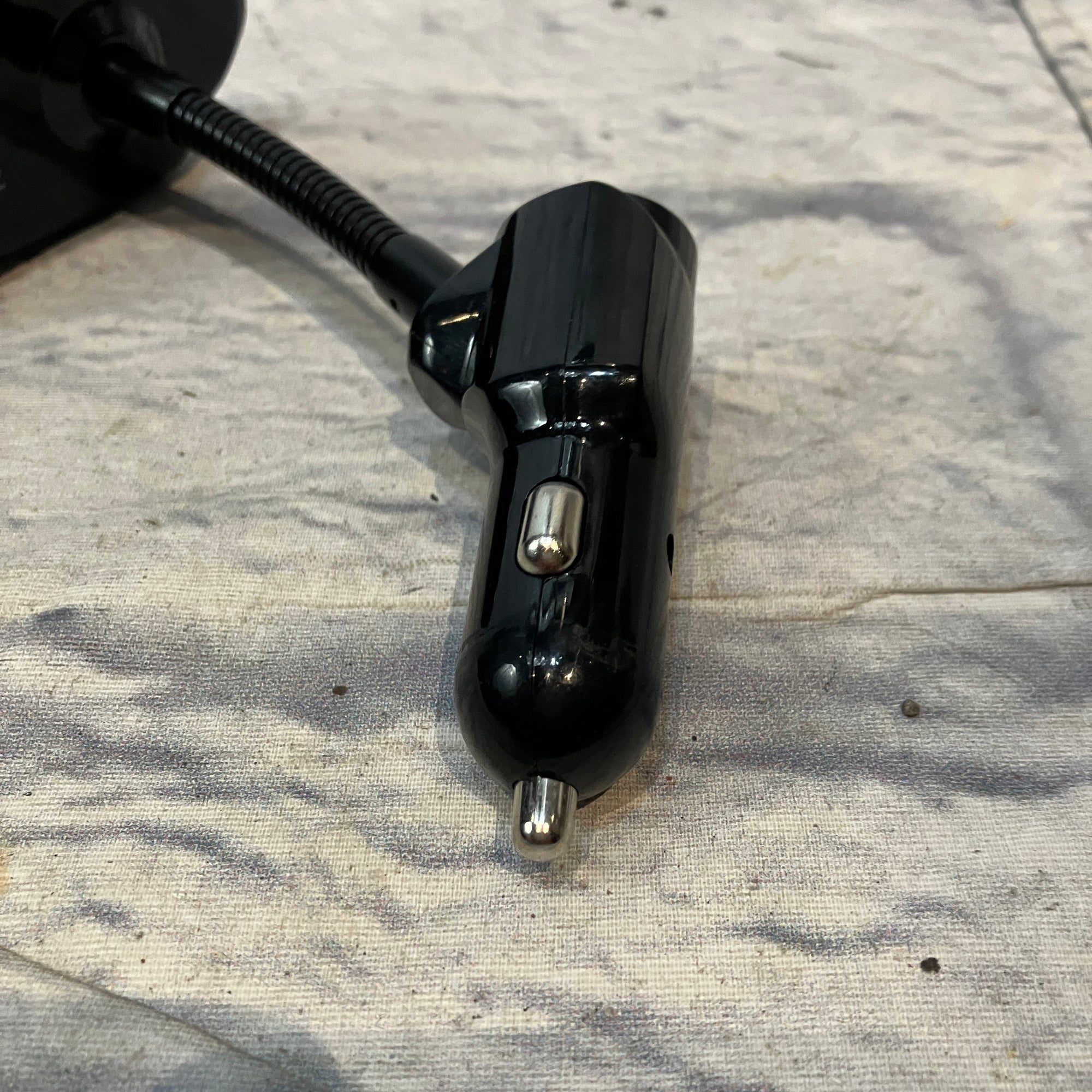 Nulaxy KM18 Radio Adapter - Bluetooth FM Transmitter for Car