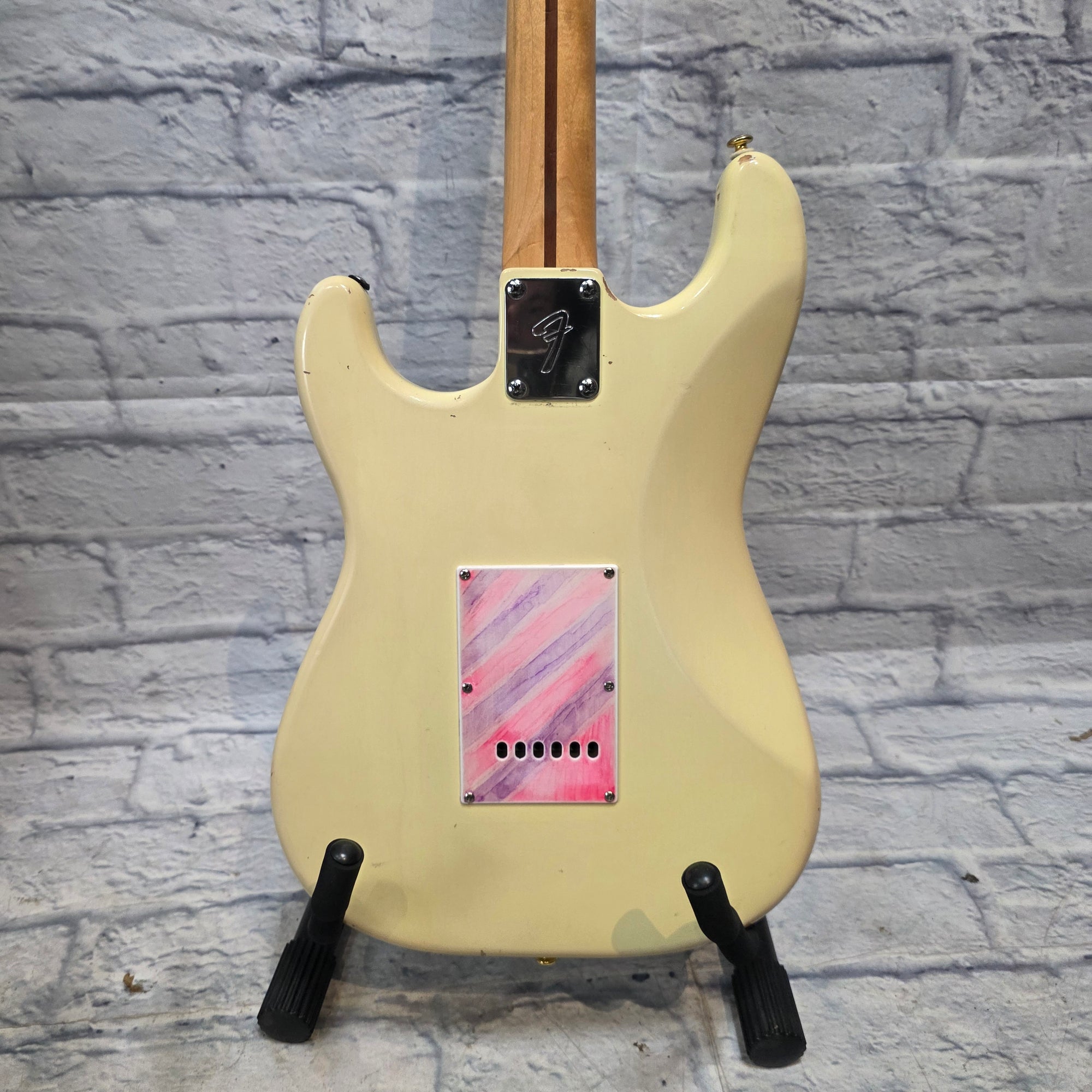 Fender  Traditional Stratocaster (1996-1998) Hybrid Electric Guitar