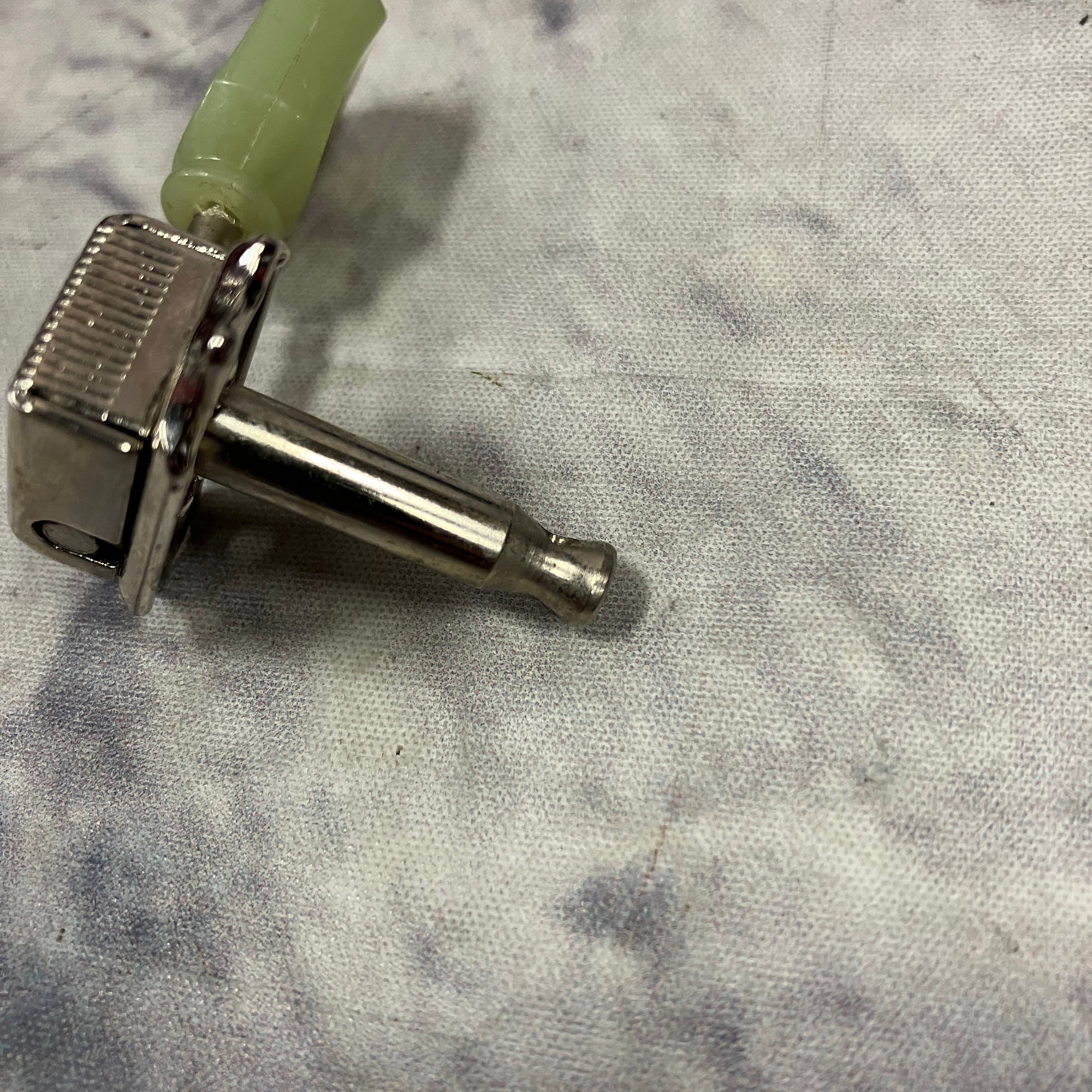 Epiphone Single Tuning Machine Deluxe Style 6-In-Line or Bass Side