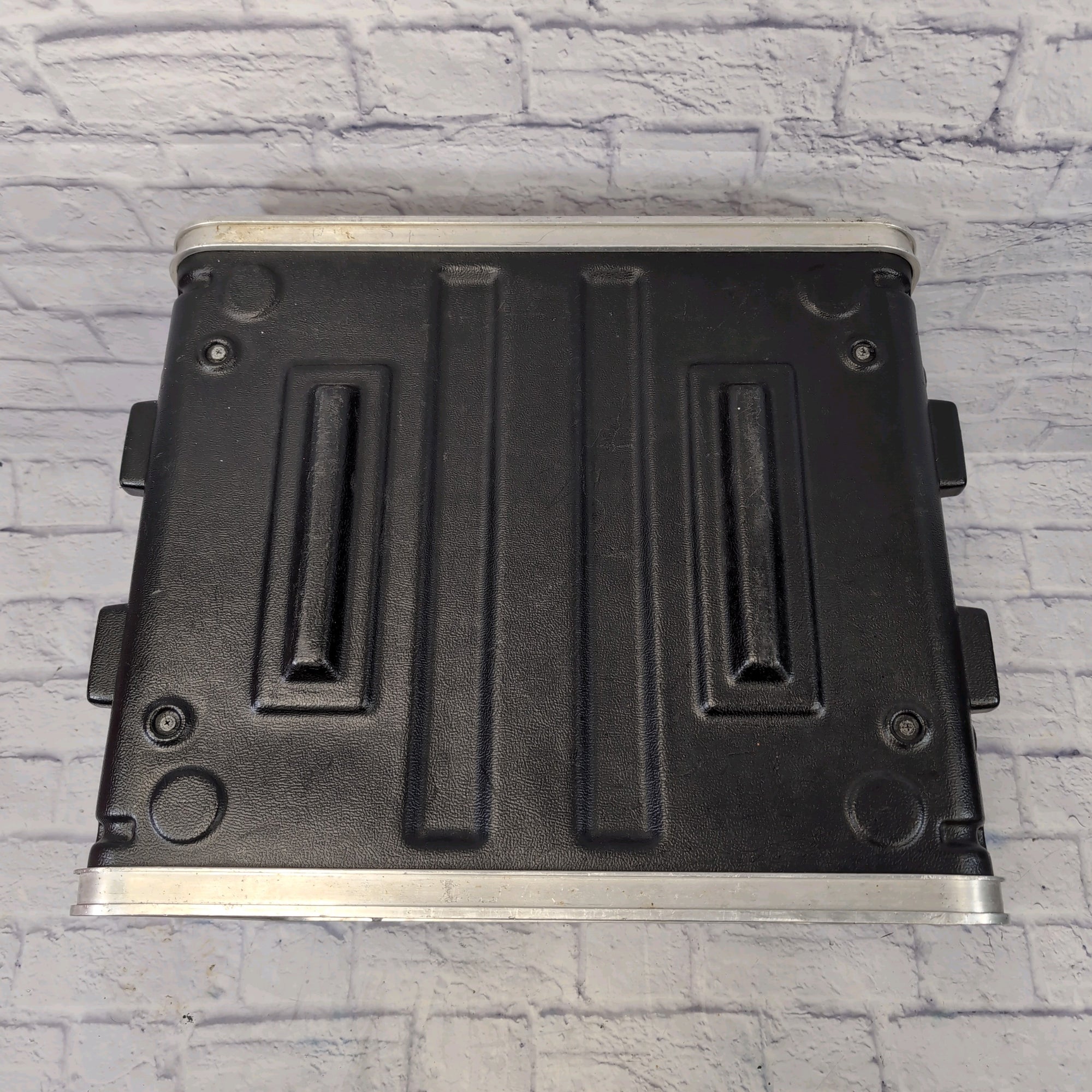 SKB 8U Shockmount Suspended Rack Case