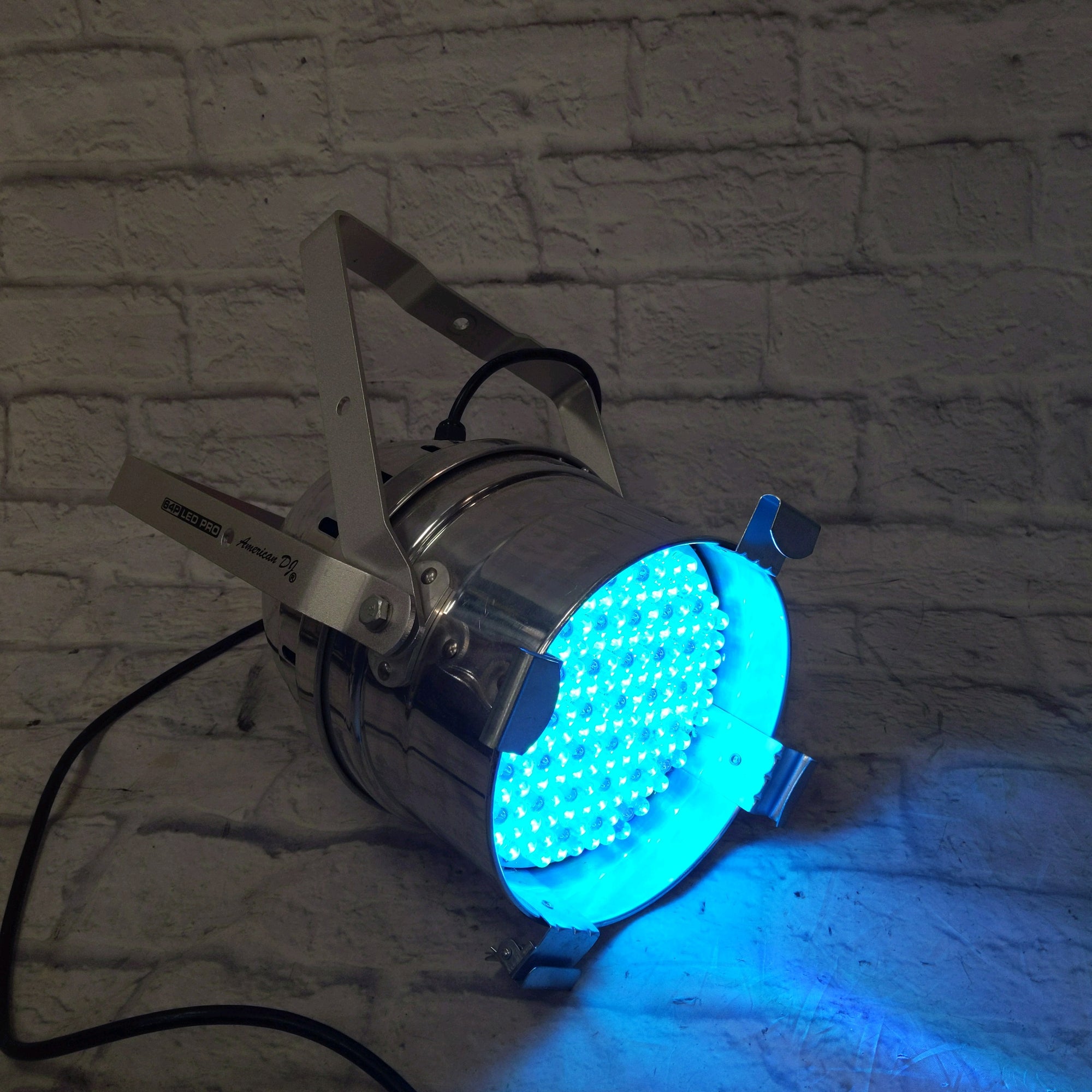 American DJ 64P LED Can Light