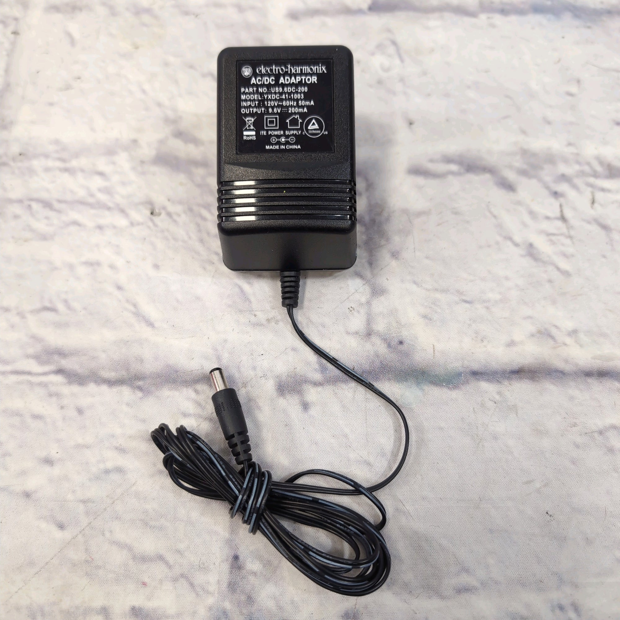 Electro-Harmonix YXDC-41-1003 9V DC Center Negative 200mA Power Supply