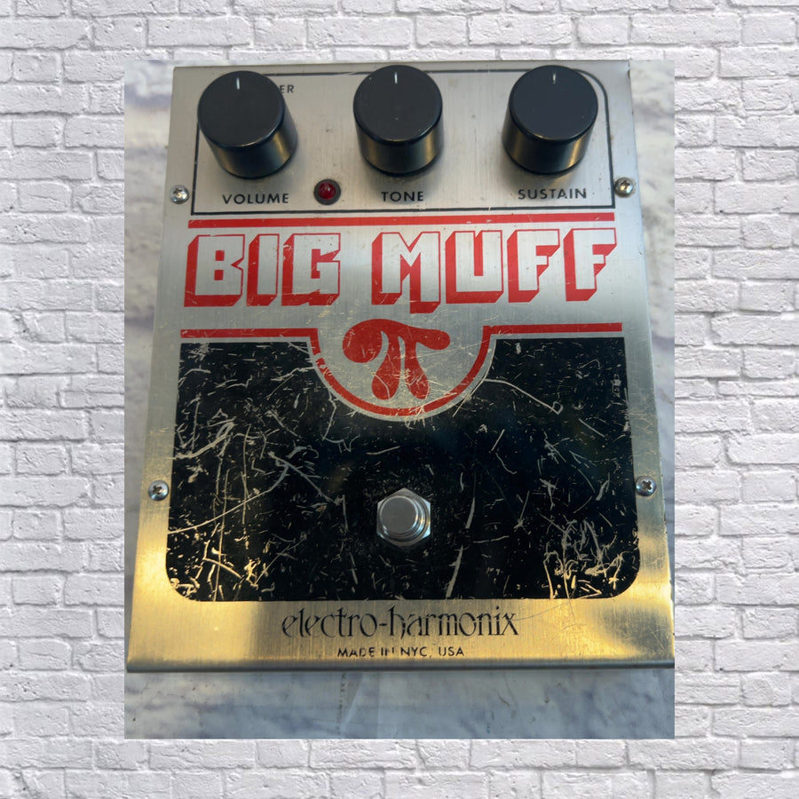 Electro-Harmonix Big Muff Pi V9 Fuzz Pedal