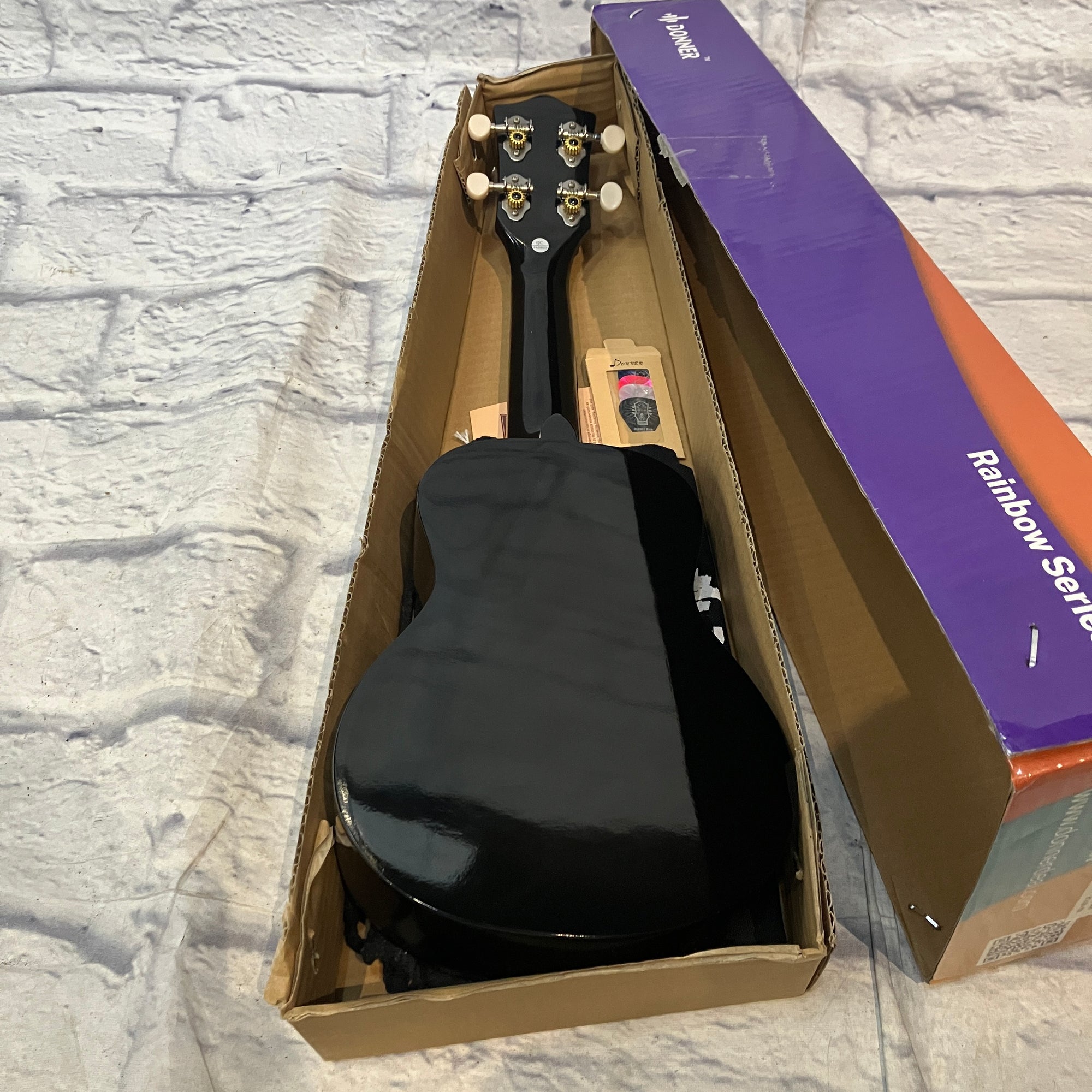 Donner Ukulele - Black