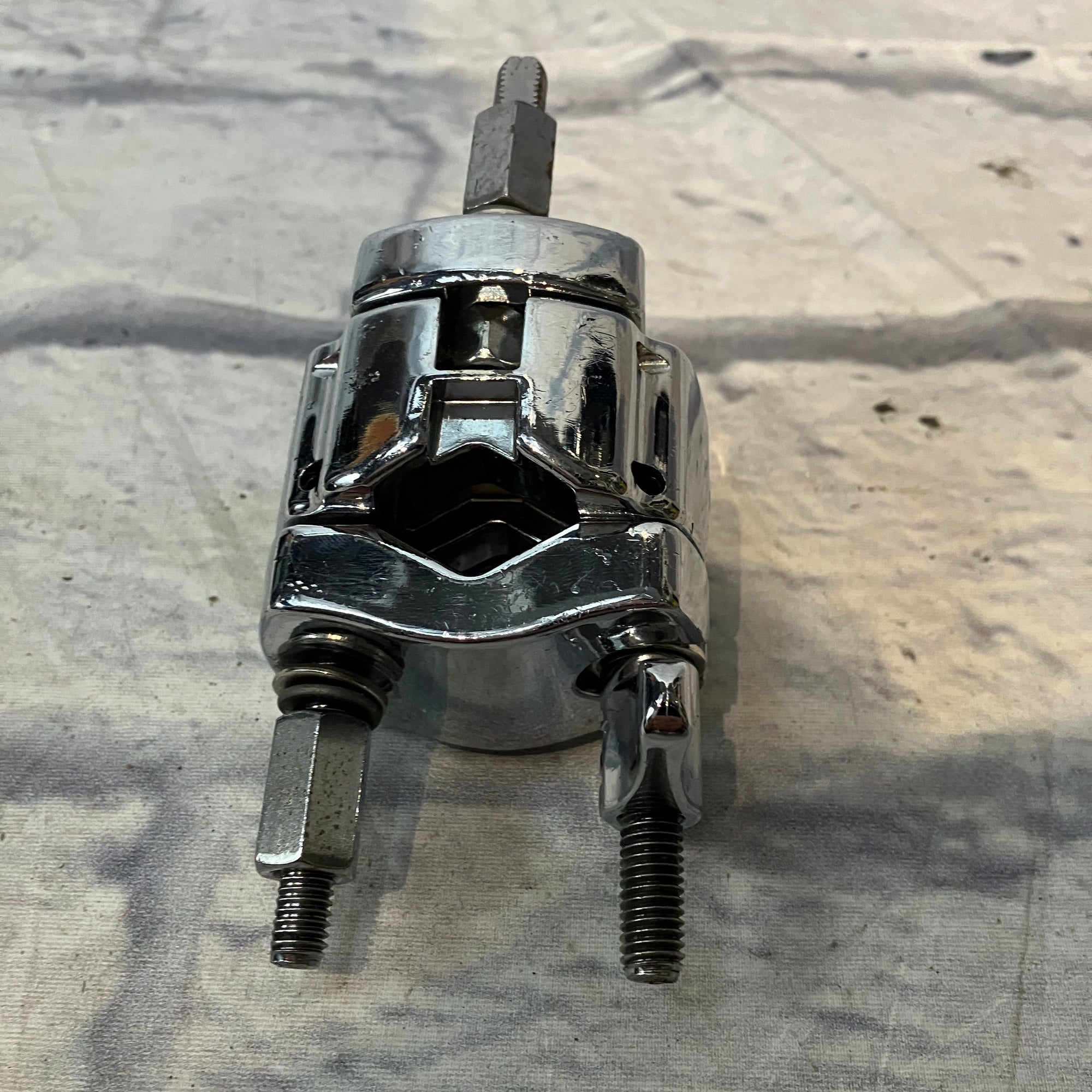 DW Mega Clamp MG-1 V