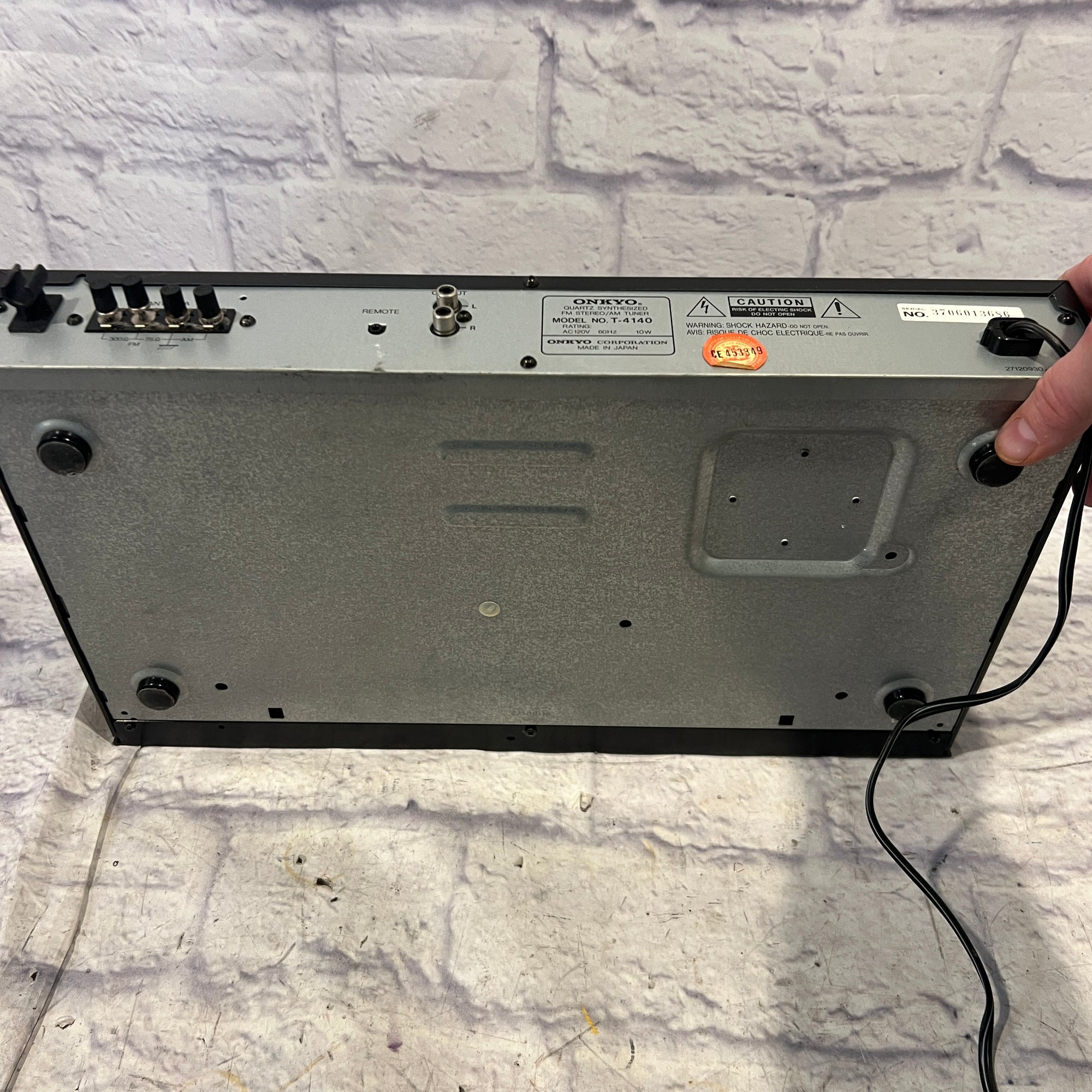 Onkyo T-4140 Component AM / FM Radio Tuner