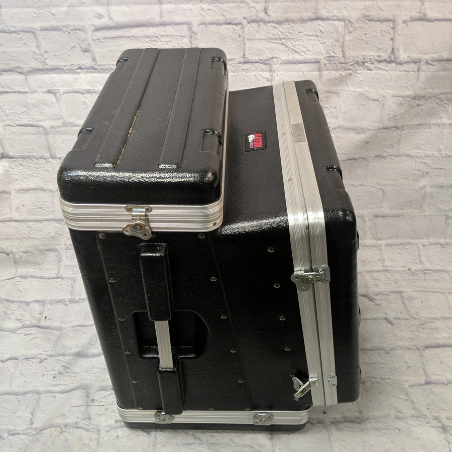Gator Slant Mixer Rack Case  With Power Supply