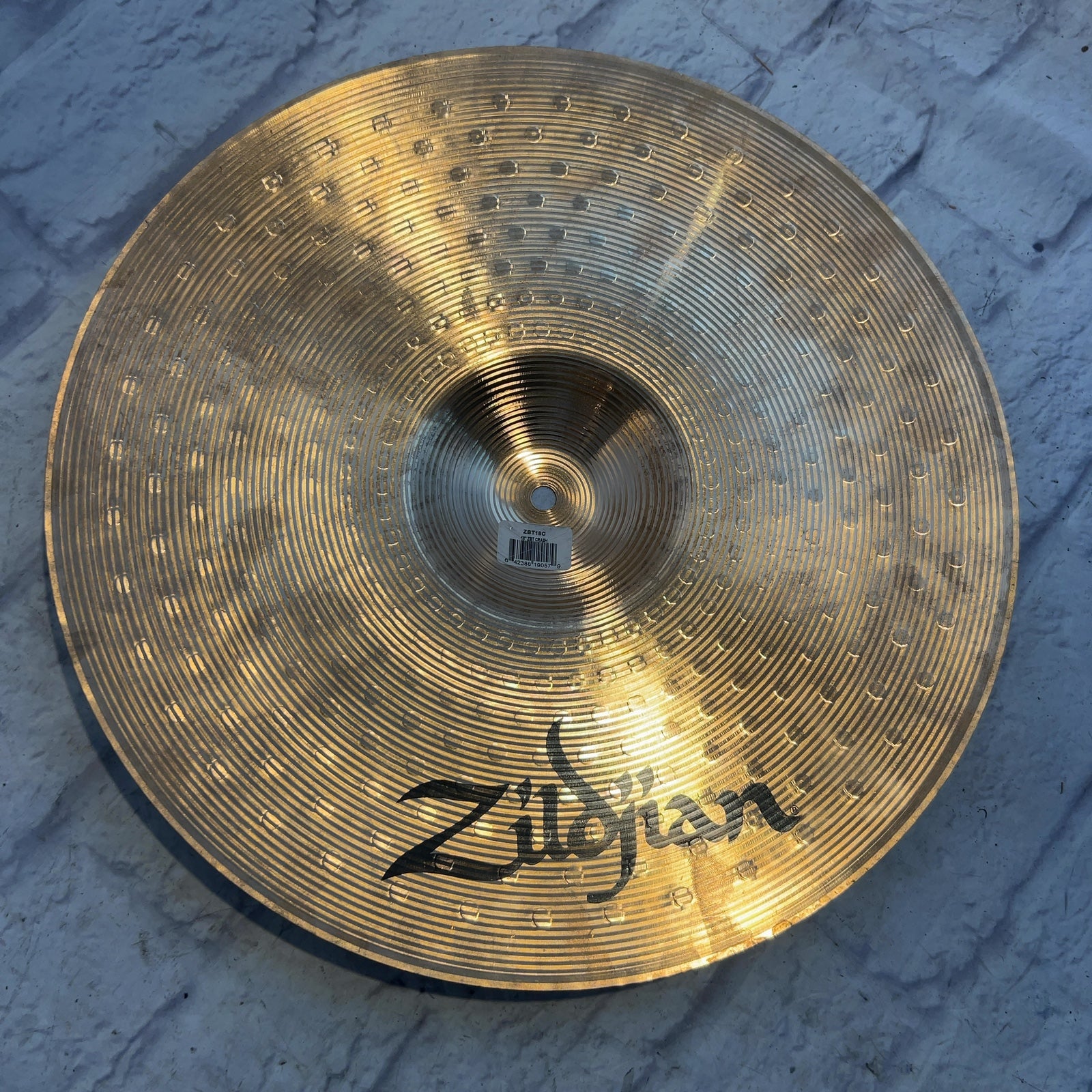 Zildjian 18 ZBT Crash Cymbal