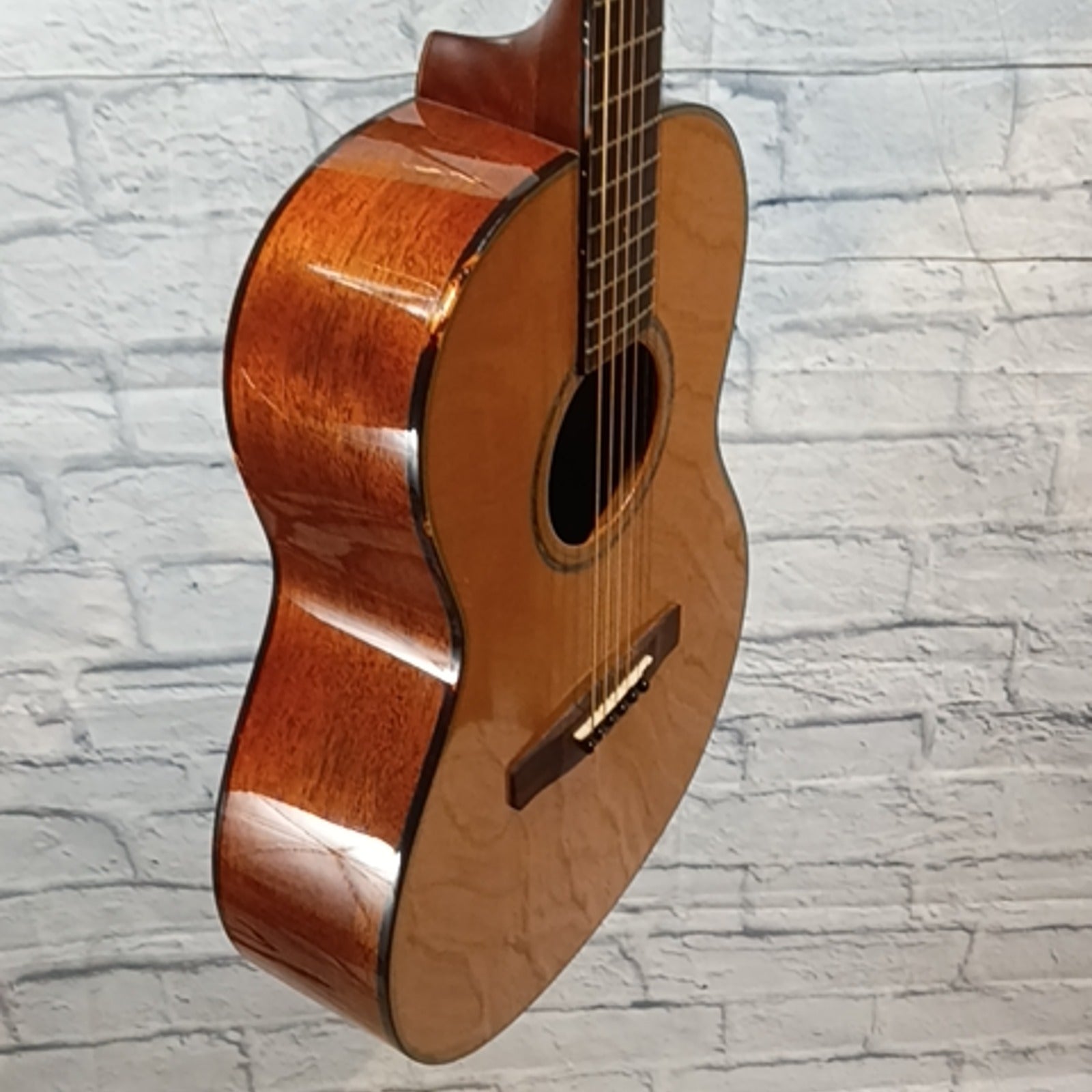 Fender GC-42s Nat Parlor Acoustic Guitar
