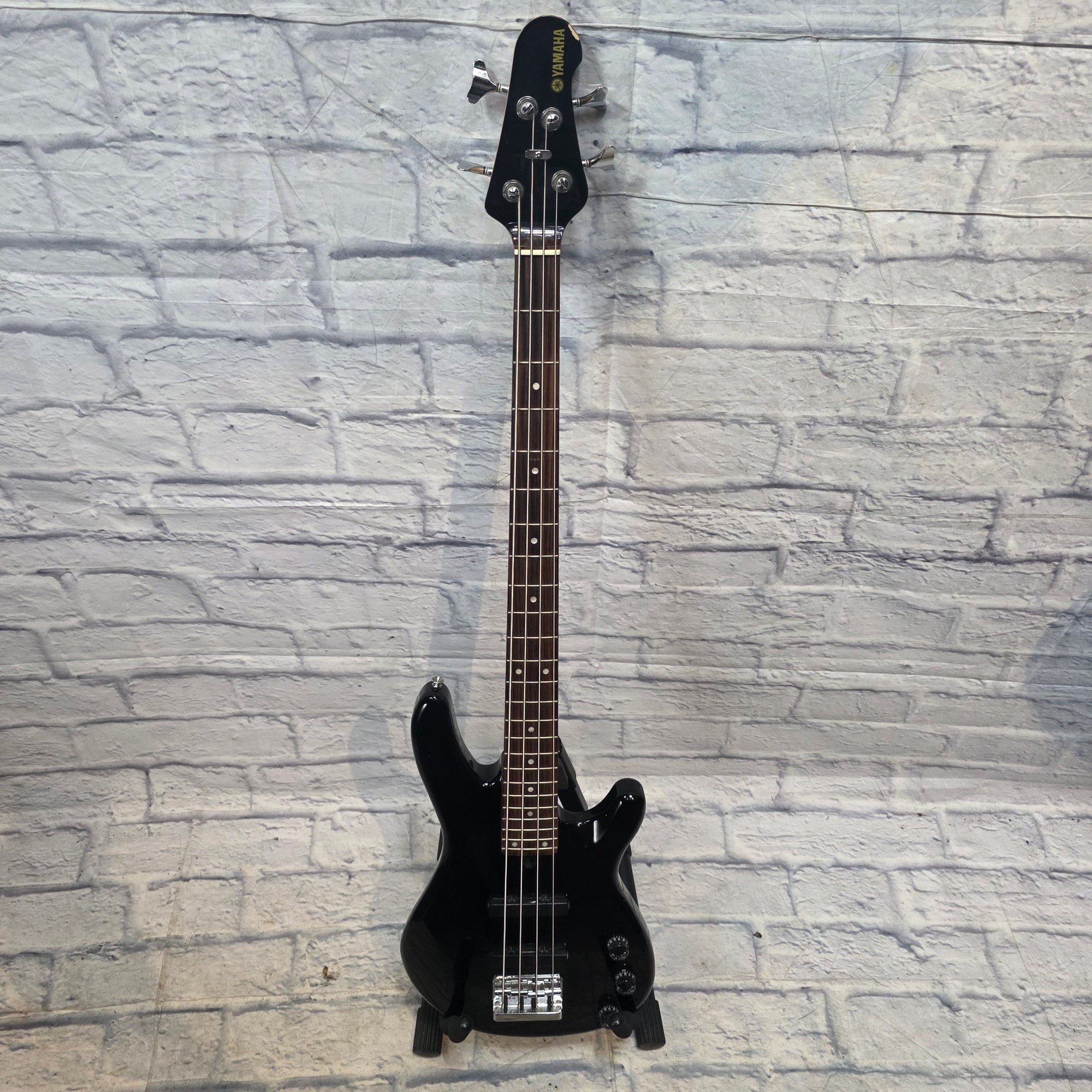 Yamaha BB 404 With Soft Gig Bag  Bass Guitar