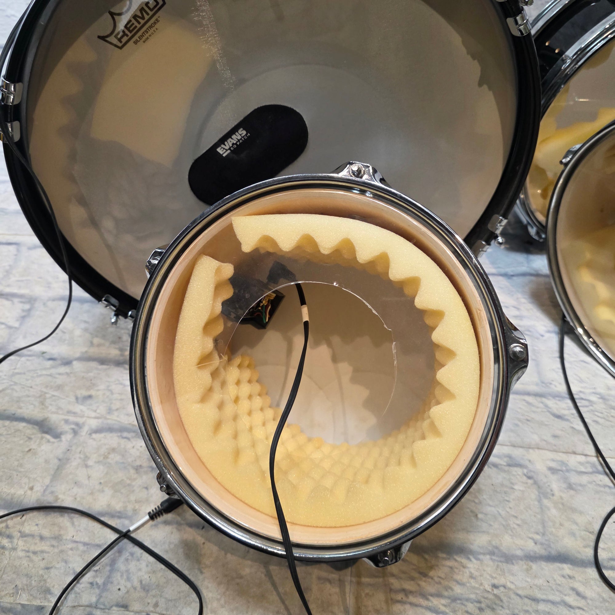 Unknown Black Hybrid Acoustic / Trigger Set Small Electronic Drum Set