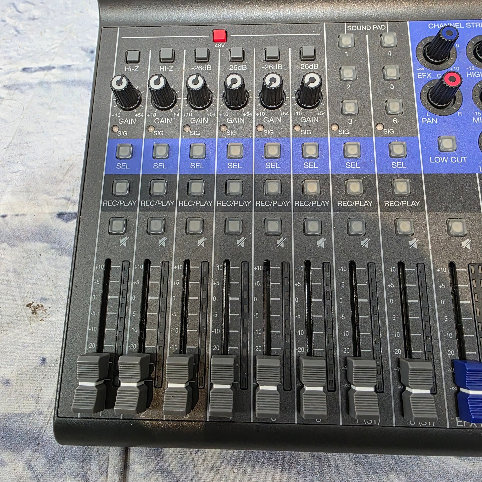 Zoom Live-Trak L-8 Digital Recorder