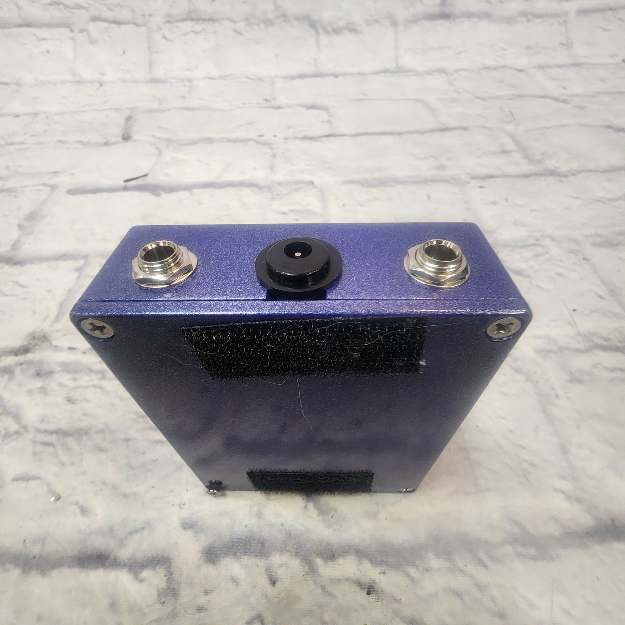 Caroline Hawaiian Pizza Cosmic Purple Gear Hero Exclusive Fuzz Pedal