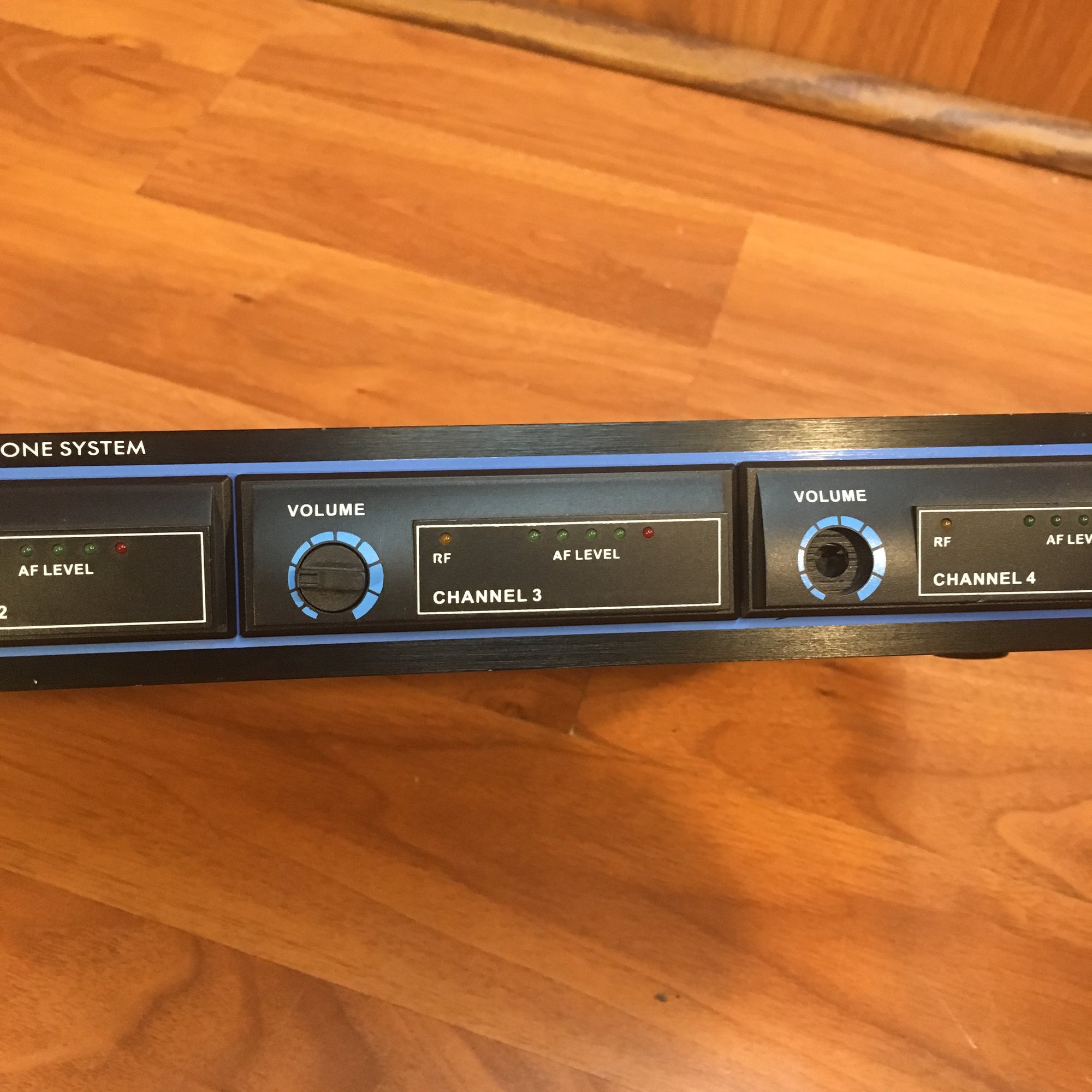 Pyle PDWM4300 4 Channel VHF Wireless Microphone System