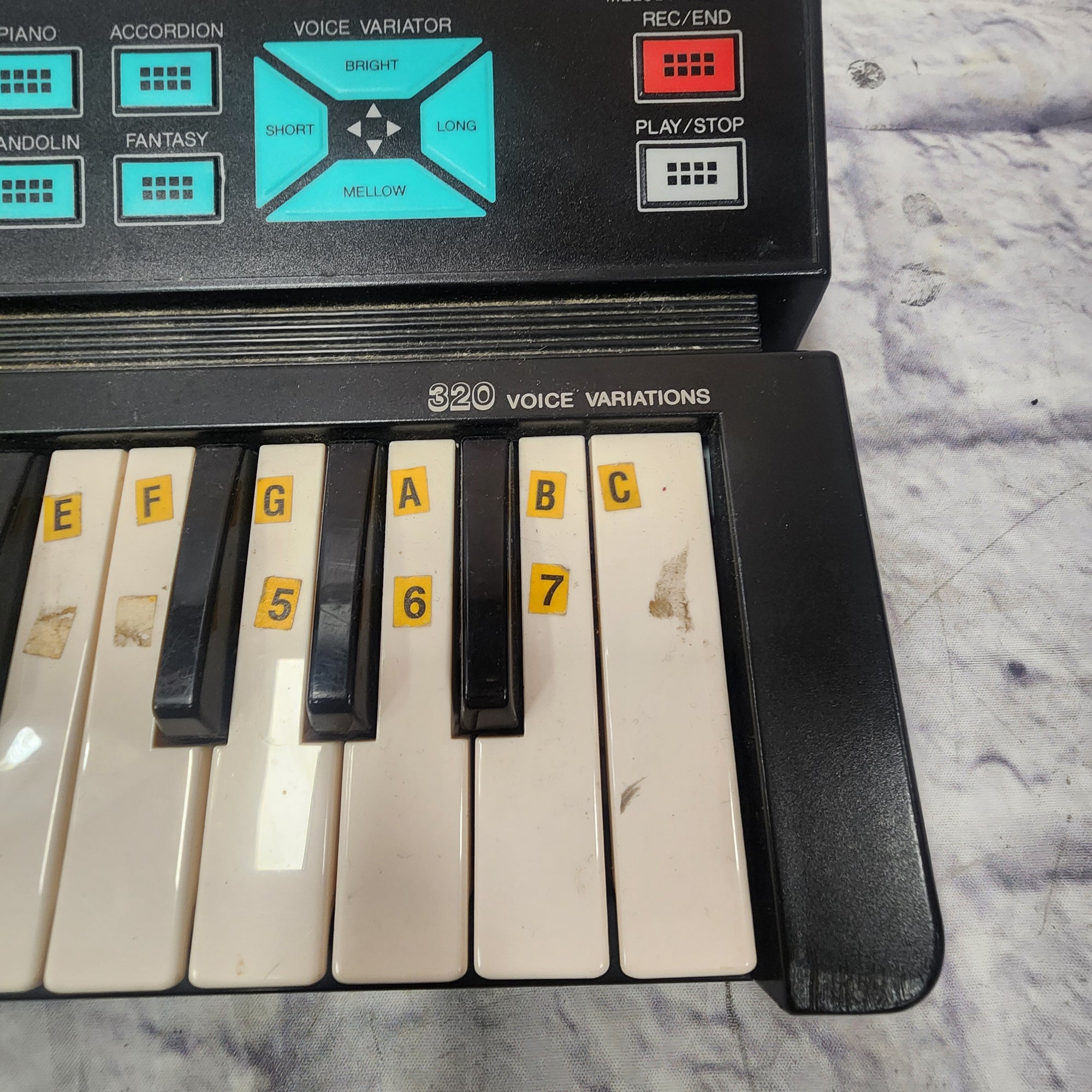 Yamaha PSS-80 32-Key Electronic Keyboard