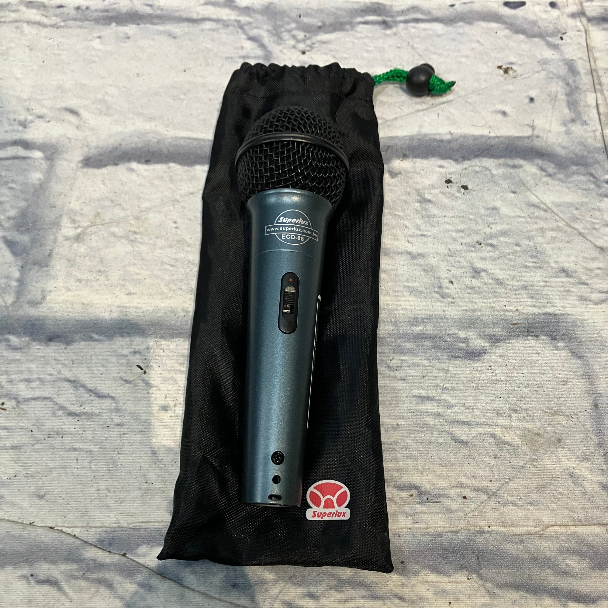 Superlux Eco-88 Microphone w/ bag