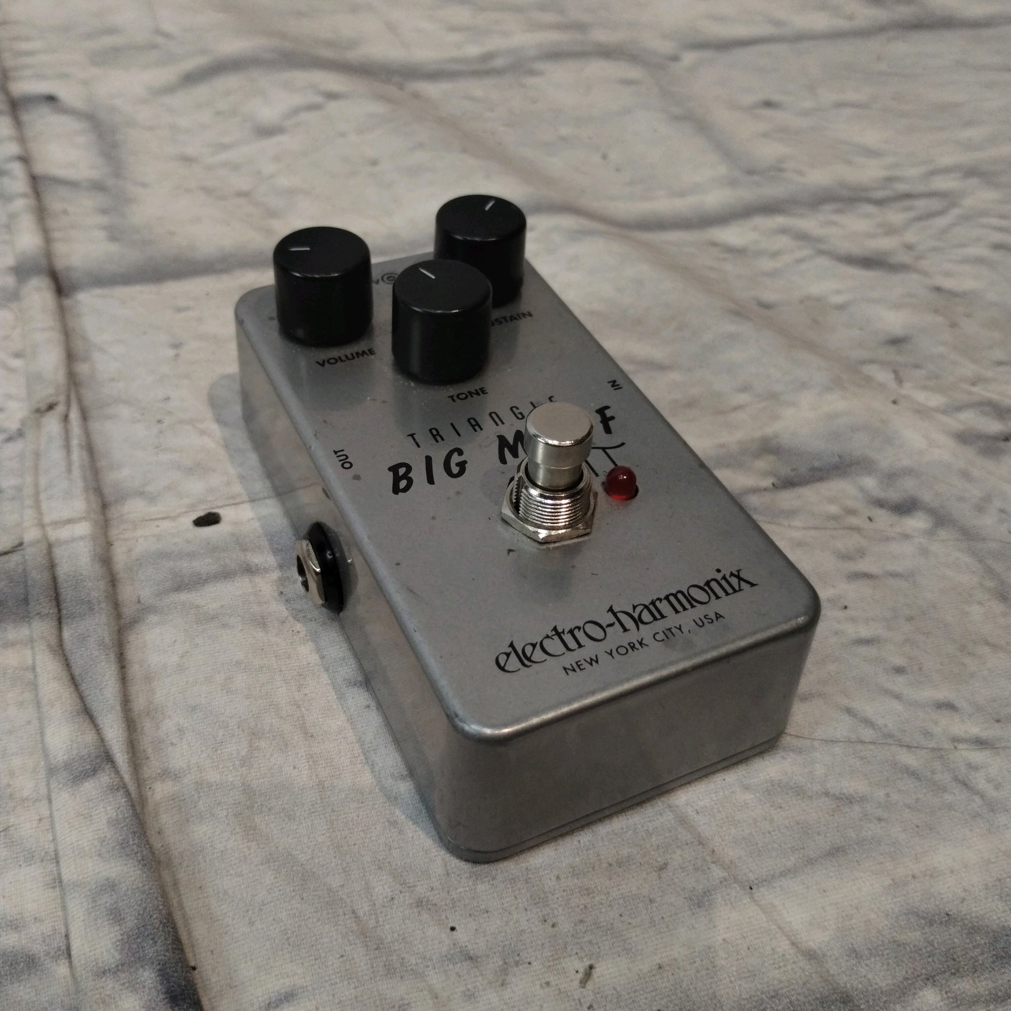 Electro-Harmonix Triangle "Big Muff" Pi Distortion Pedal