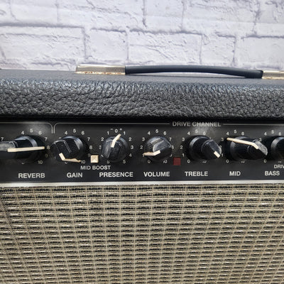 Fender Ultimate Chorus 2x12 Guitar Combo Amp