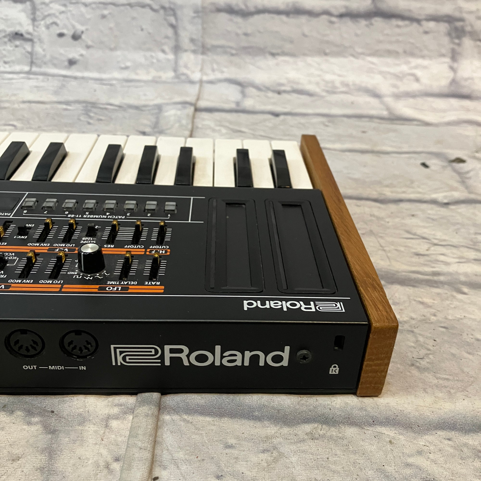 Roland JP-08 Boutique Series Synth