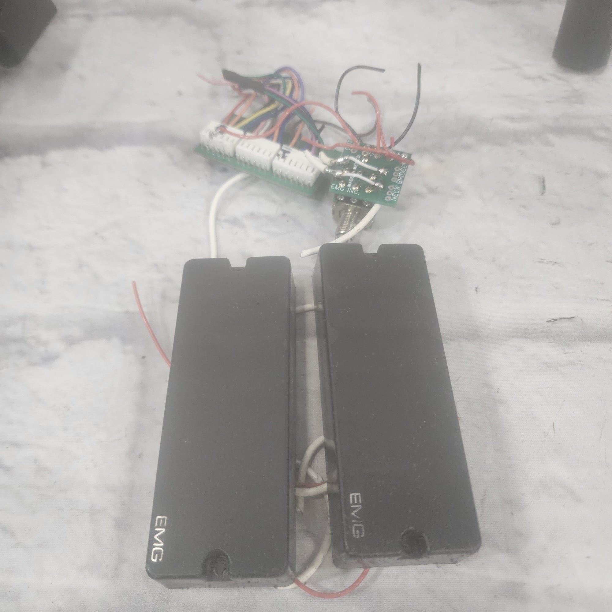 EMG 40DC Humbucker Pickup Set Plus Preamp