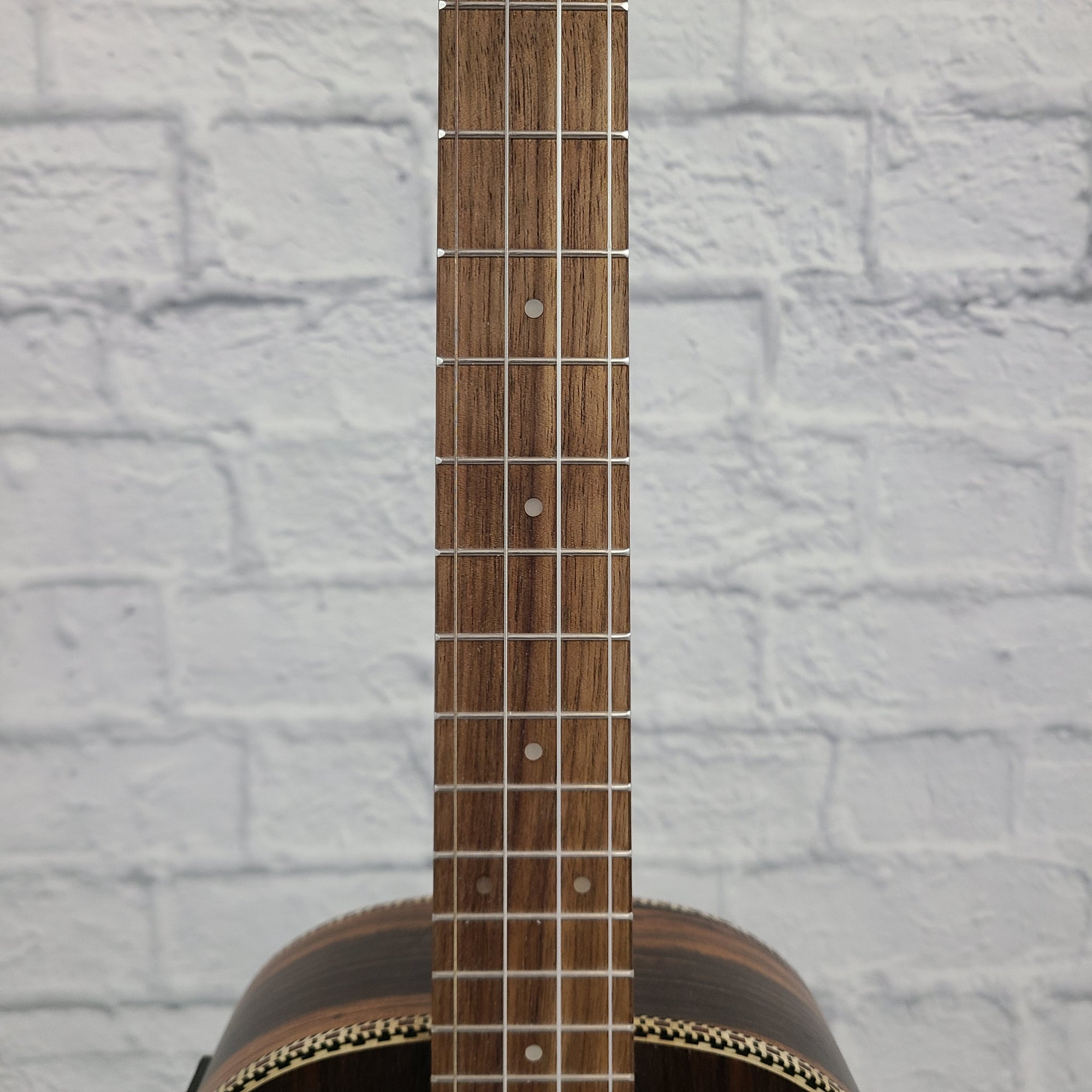 Caramel CB904 Baritone Ukulele