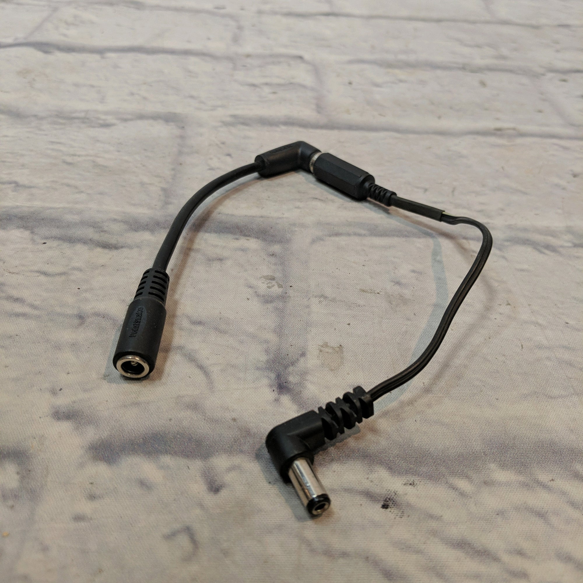 Unknown Daisy Chain Power Supply