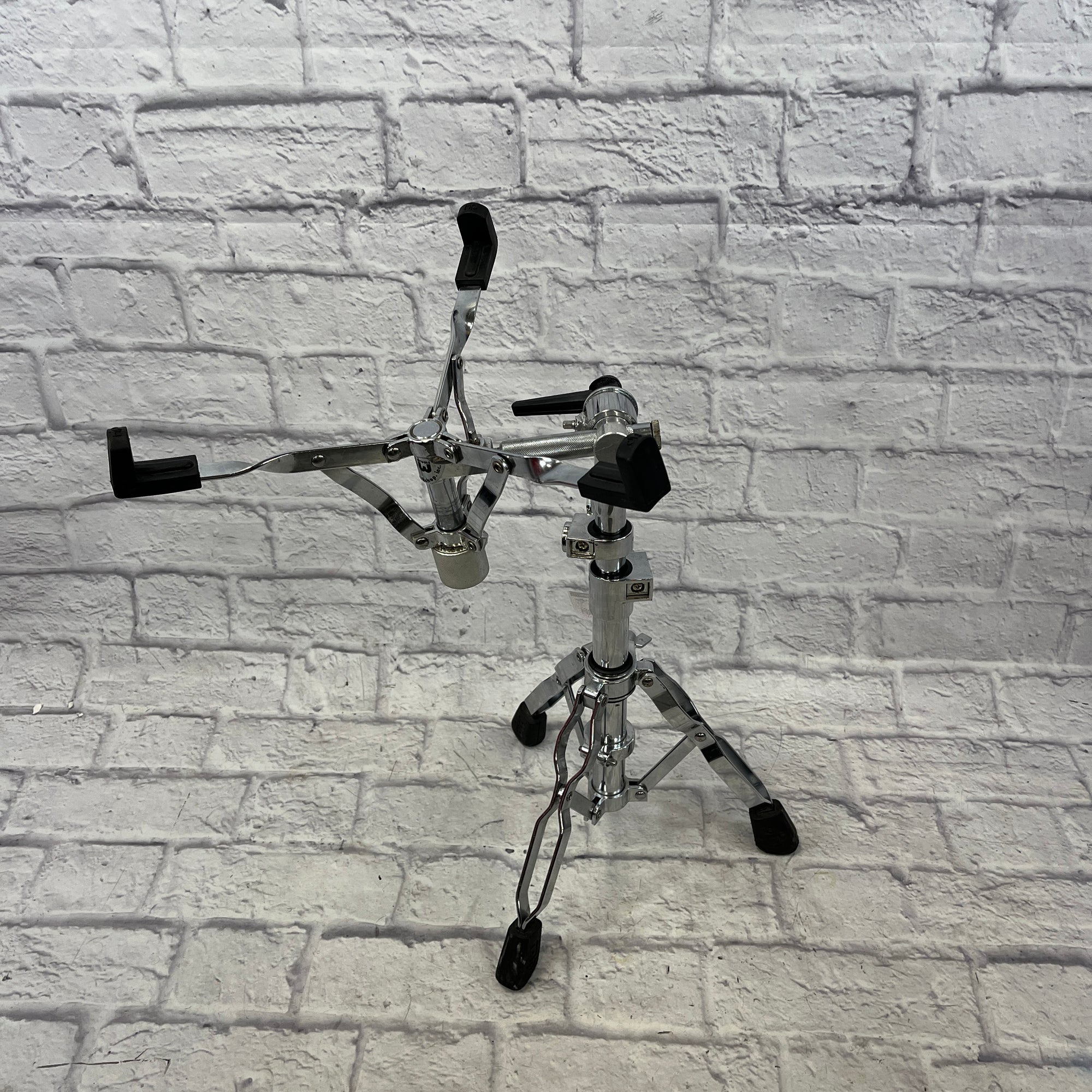 DW 9000 Series Snare Stand