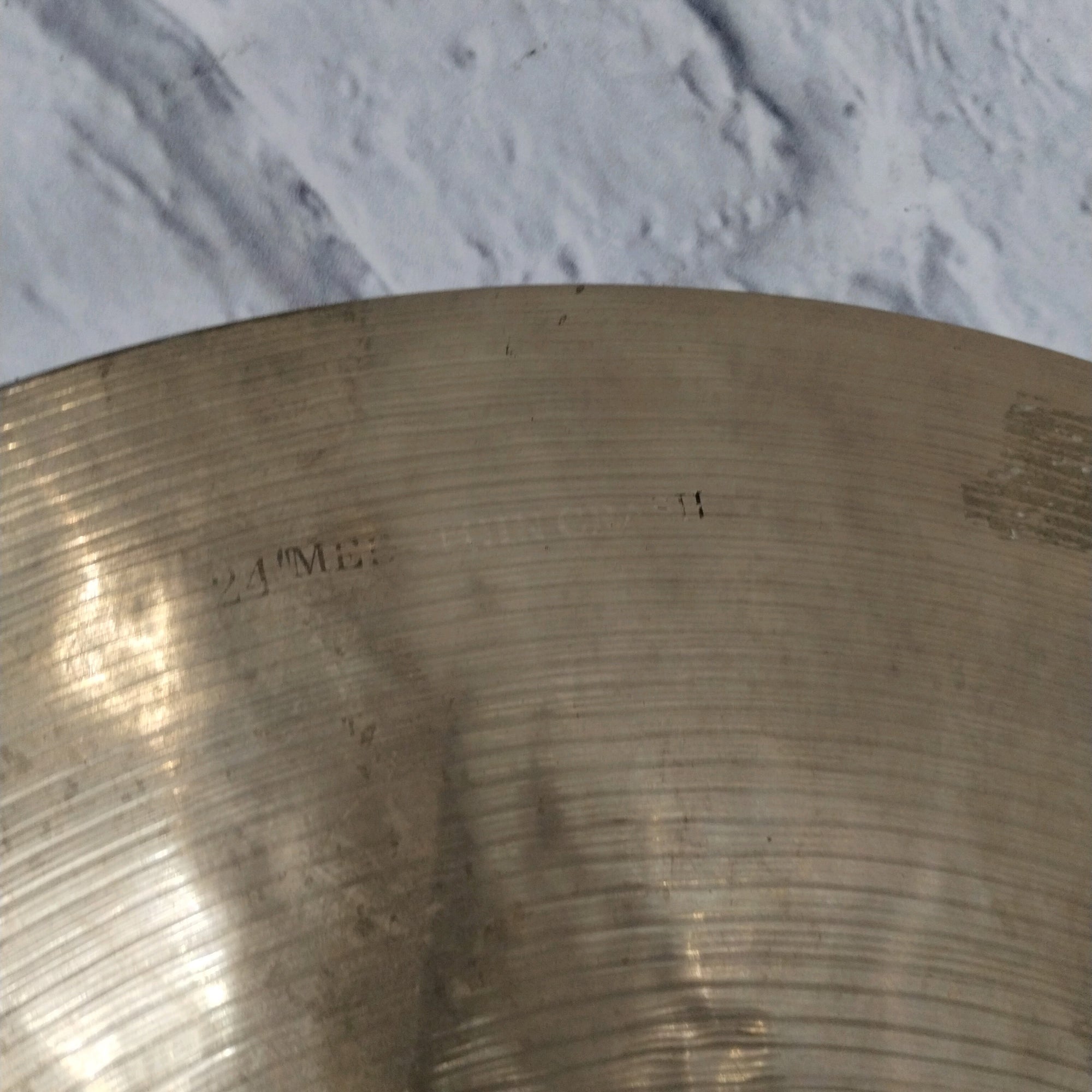 Wuhan 24" Medium Thin Crash Cymbal
