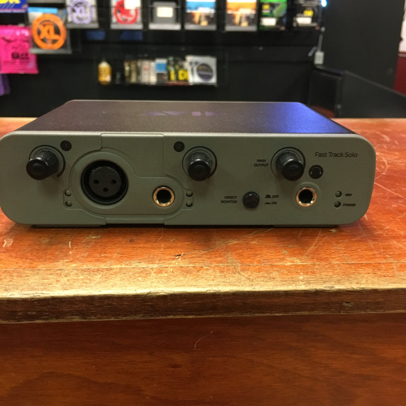 Avid Fast Track Solo USB Interface w/ Box - Evolution Music